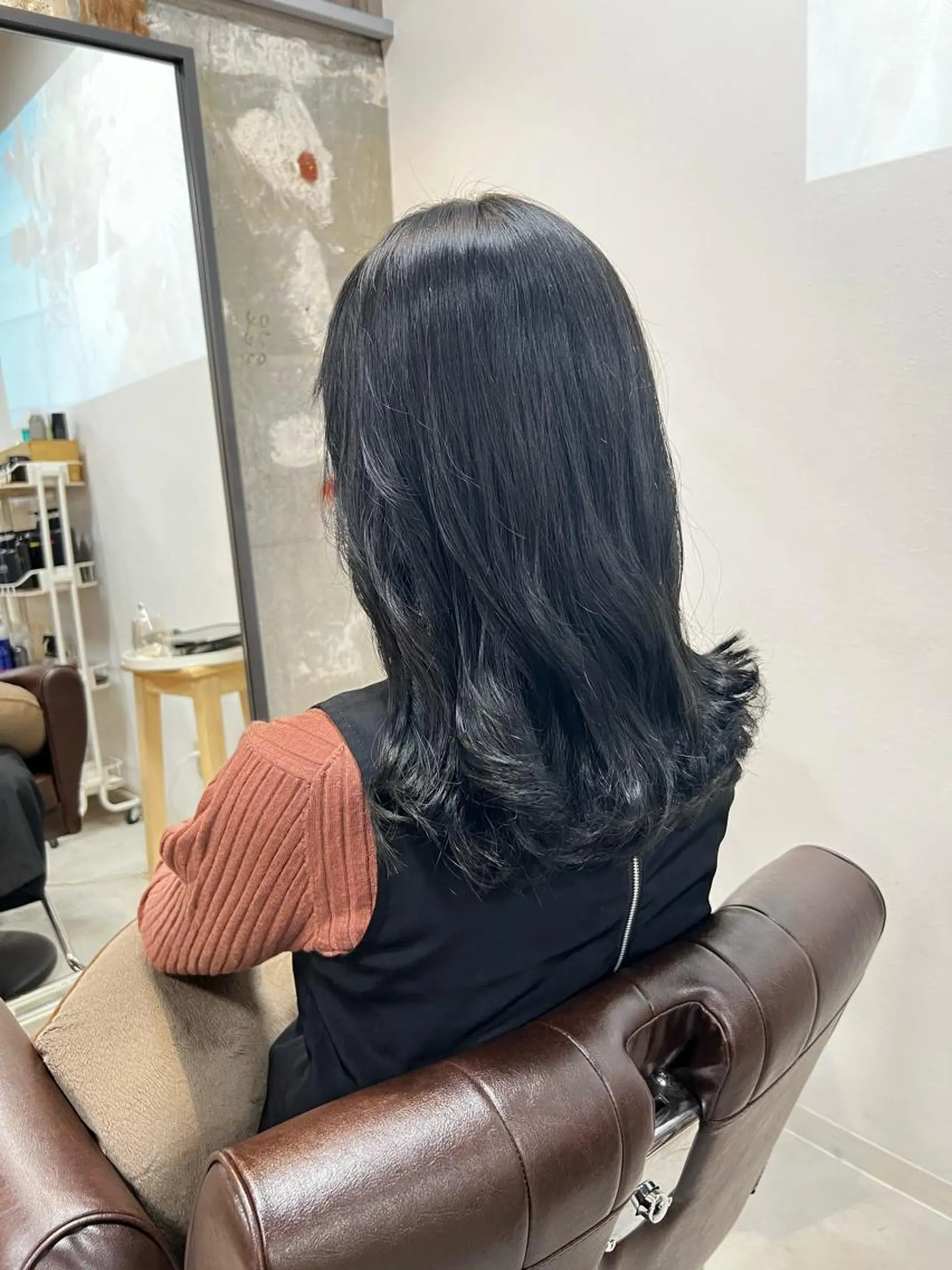 カラー 椎葉 みはるのヘアスタイル