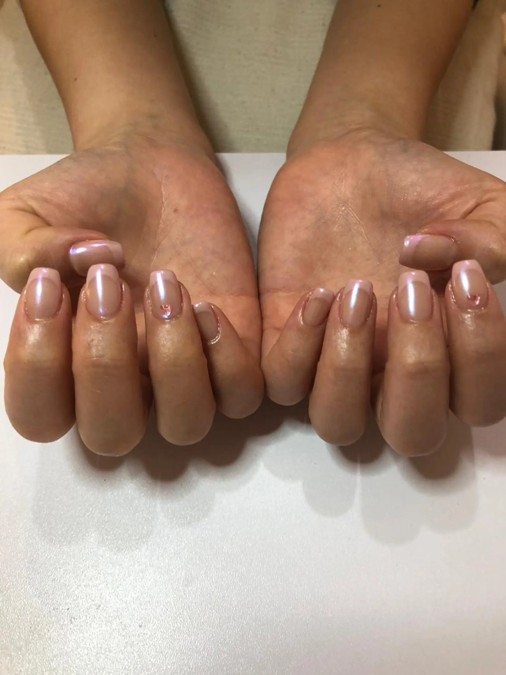 ミディアム ネイル ハンドネイル T. Kasumiのネイルデザイン