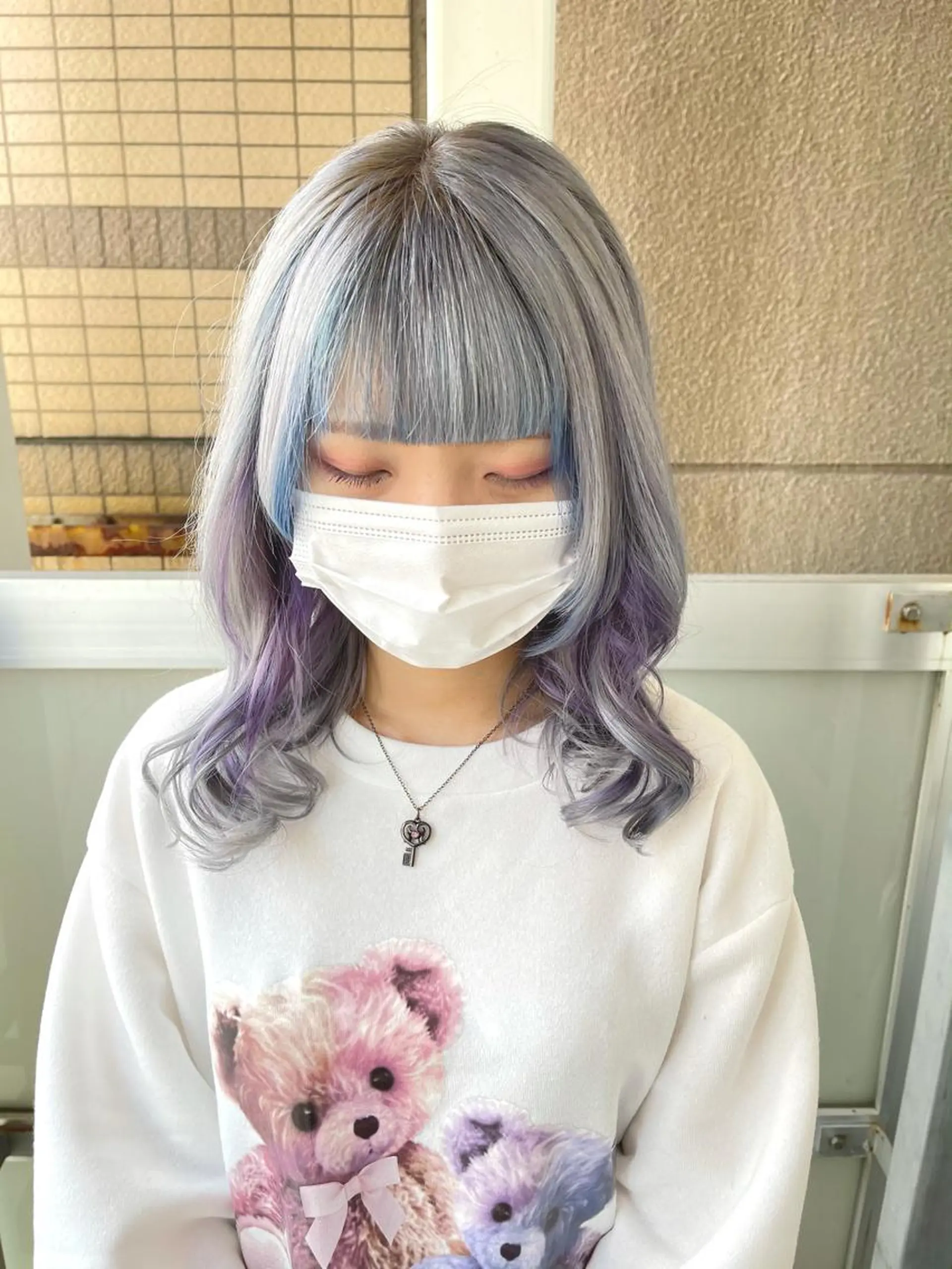 セミロング カラー 岩谷/ブリーチ 🪽透明感カラーのヘアスタイル