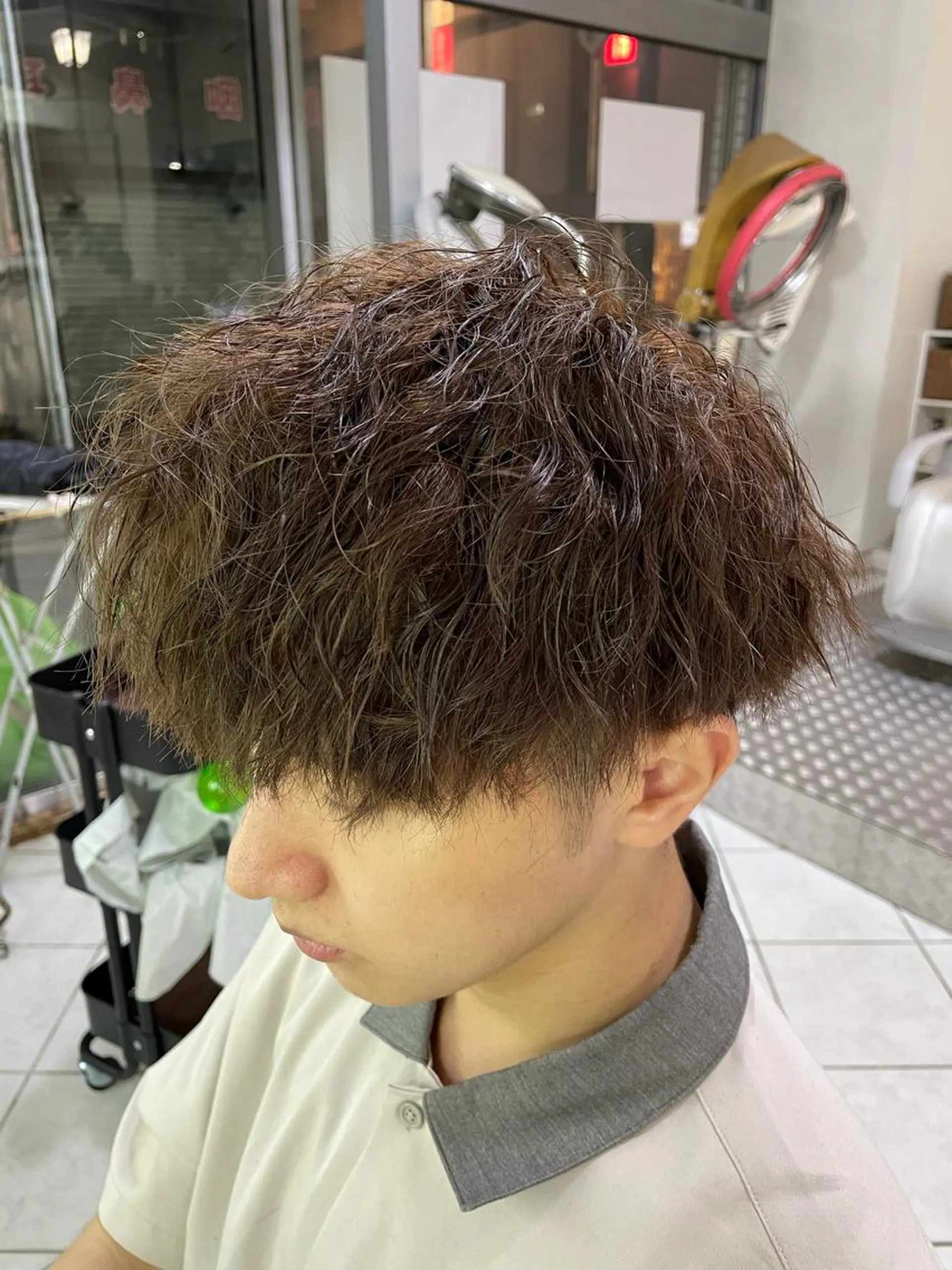 ショート パーマ メンズ メンズパーマ ツイストスパイラルパーマ スパイラルパーマ カット パーマ 保住 亮太のヘアスタイル