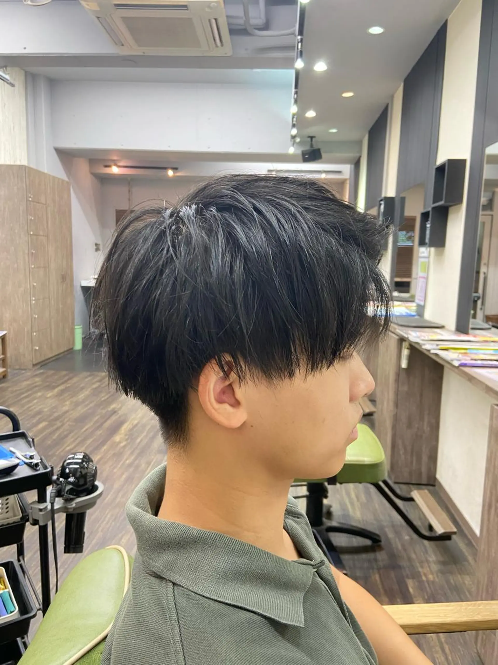 ミディアム 仁和山 晃のヘアスタイル