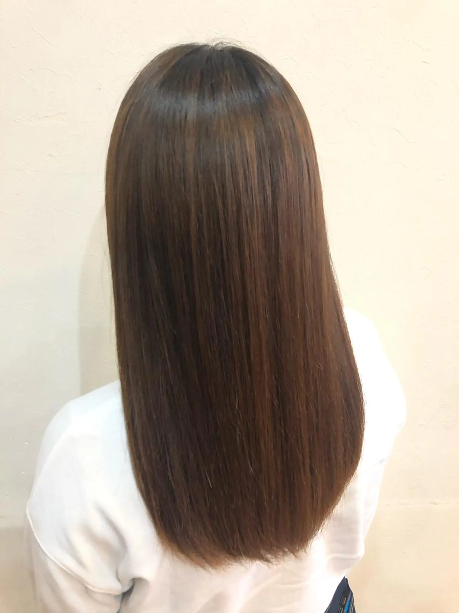 セミロング 縮毛矯正 Freez オオヤブ カホのヘアスタイル