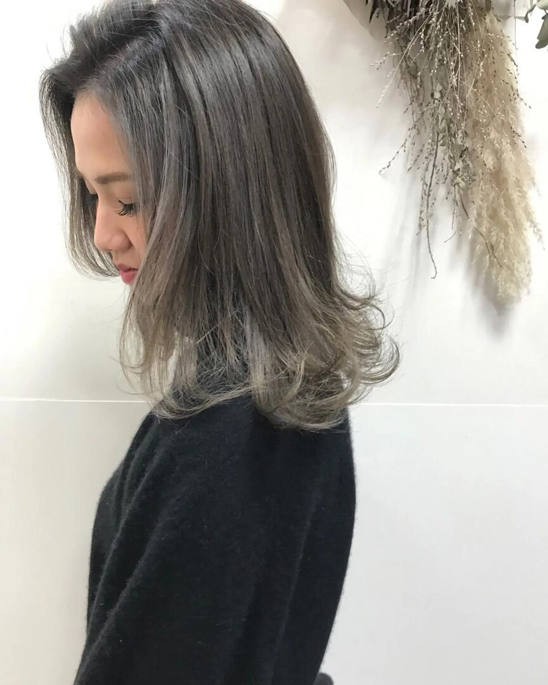 セミロング カラー タナカ タクヤのヘアスタイル
