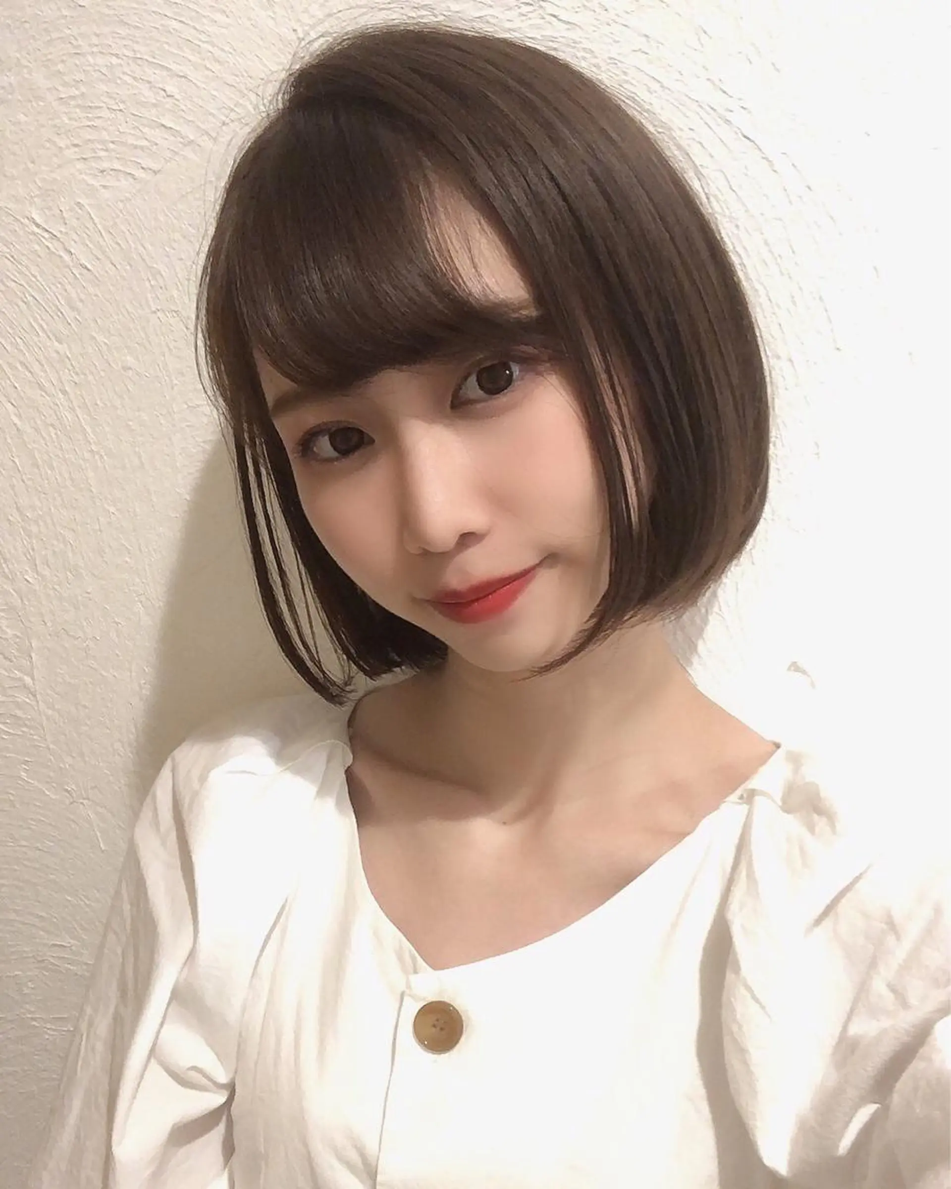 ショート レイヤーカット /透明感カラー西田のヘアスタイル