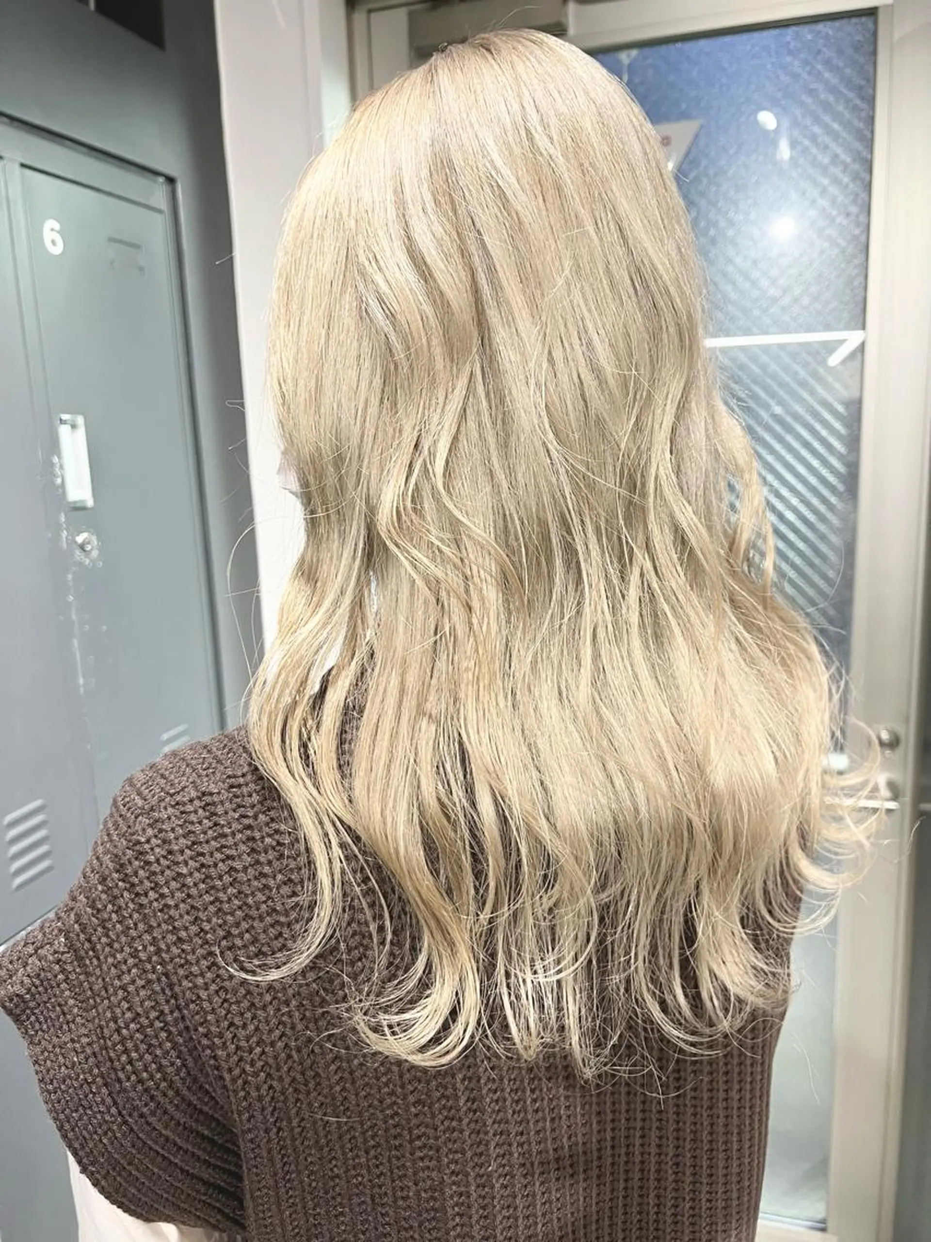 セミロング カラー M IIのヘアスタイル