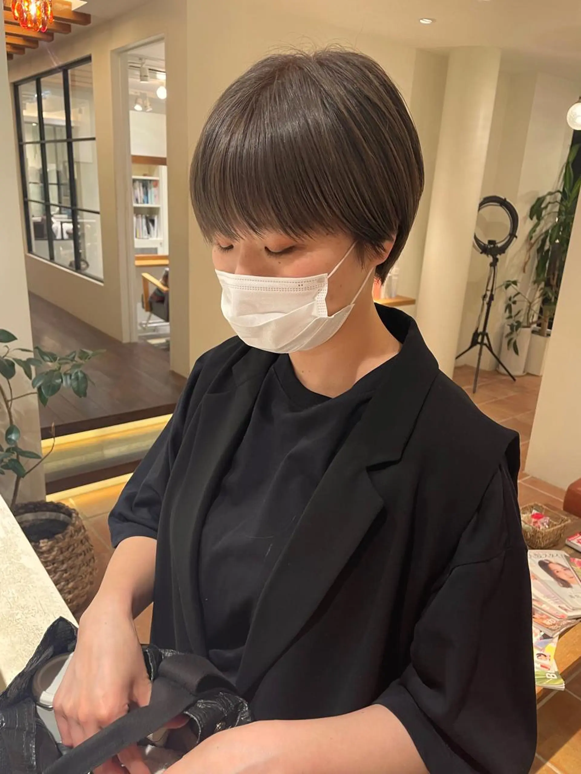 ショート カラー グレージュ ショートヘア ヘアカラー トリートメント ボブ/レイヤー/ケア パーマ/リュウタのヘアスタイル