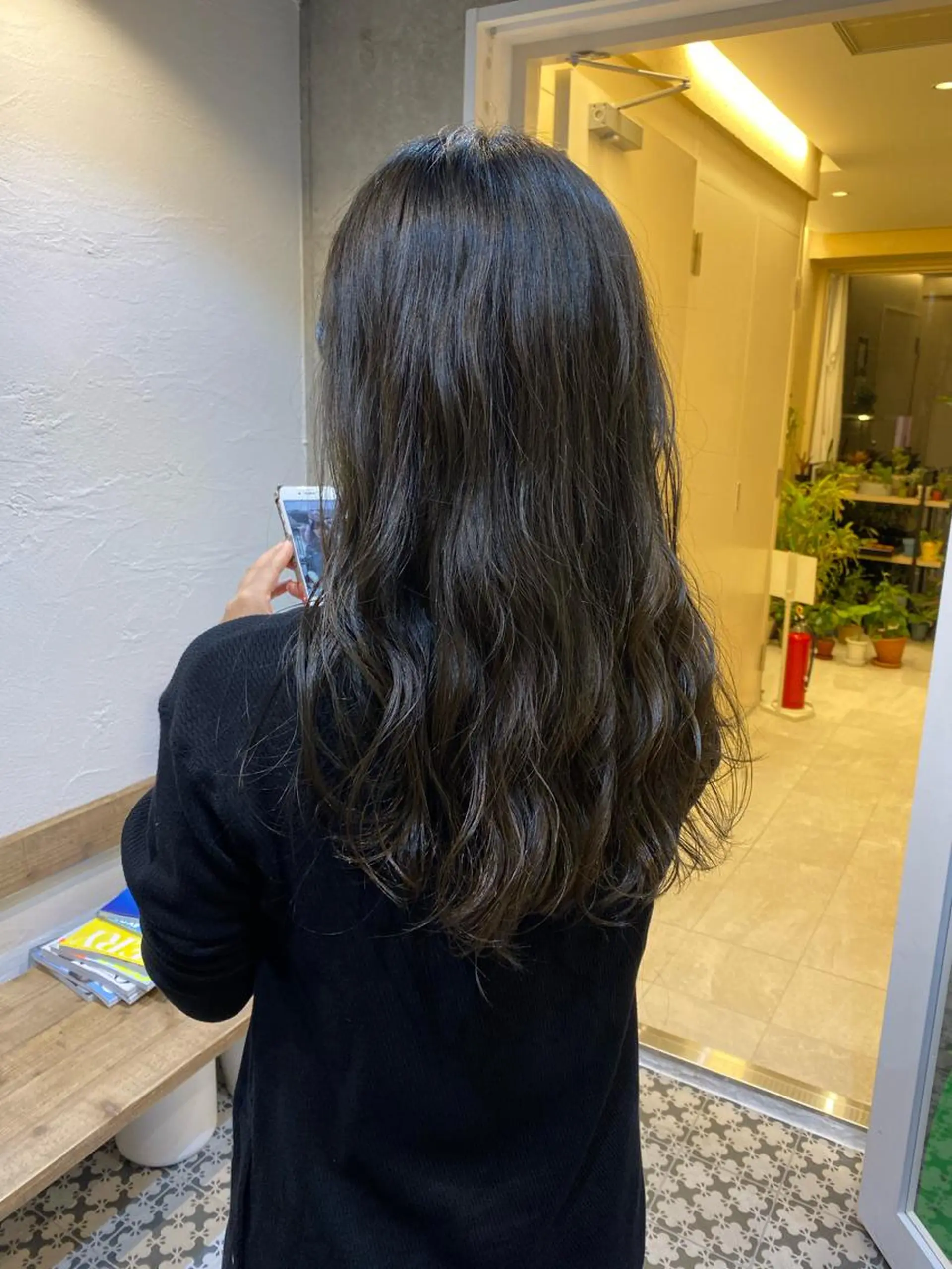 ロング カラー ブリーチ ブルーカラー ブルージュ 透明感カラー ブリーチなしカラー 韓国ヘア☁️ mitsukiのヘアスタイル
