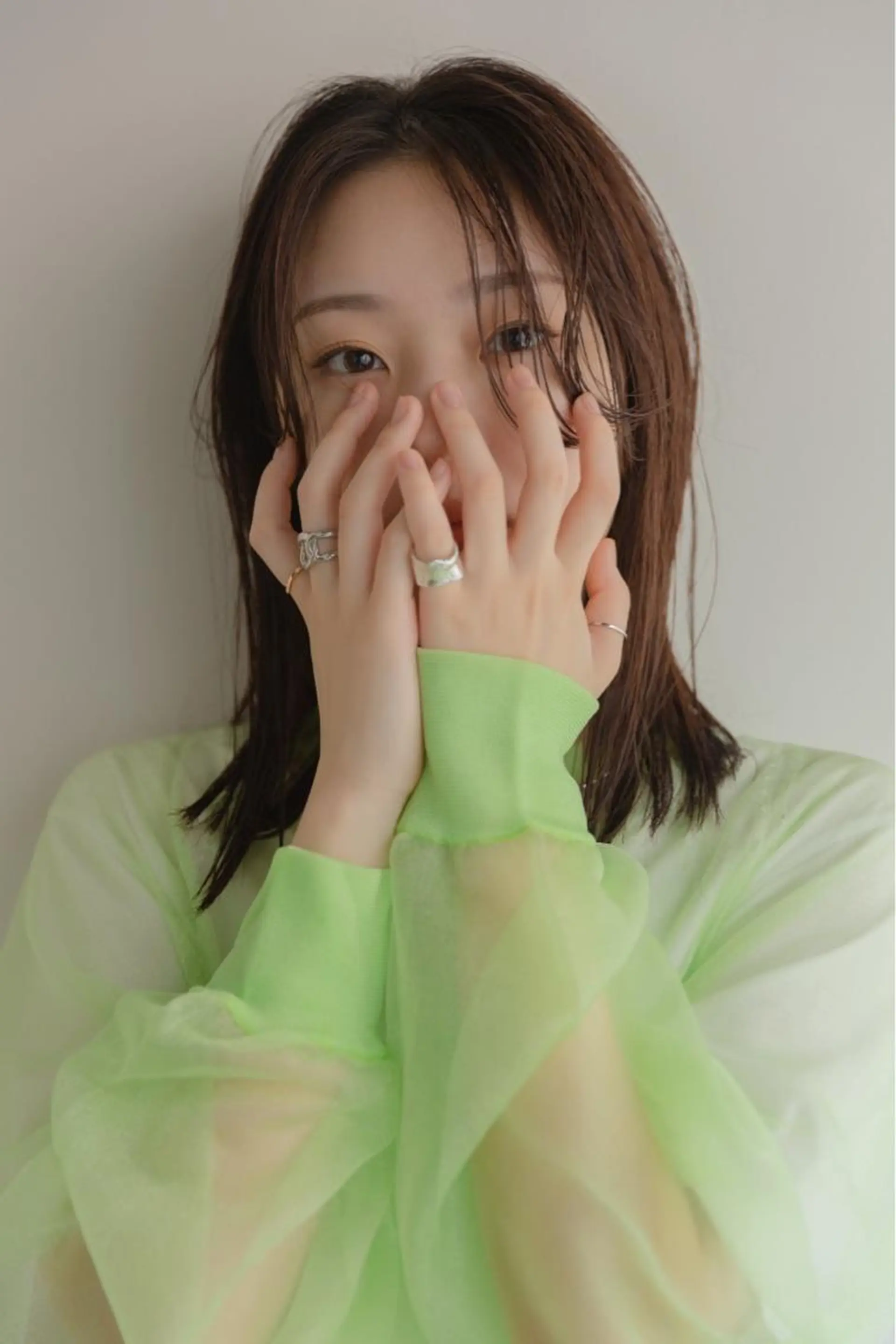 ミディアム カラー ツジガキ ユウスケのヘアスタイル