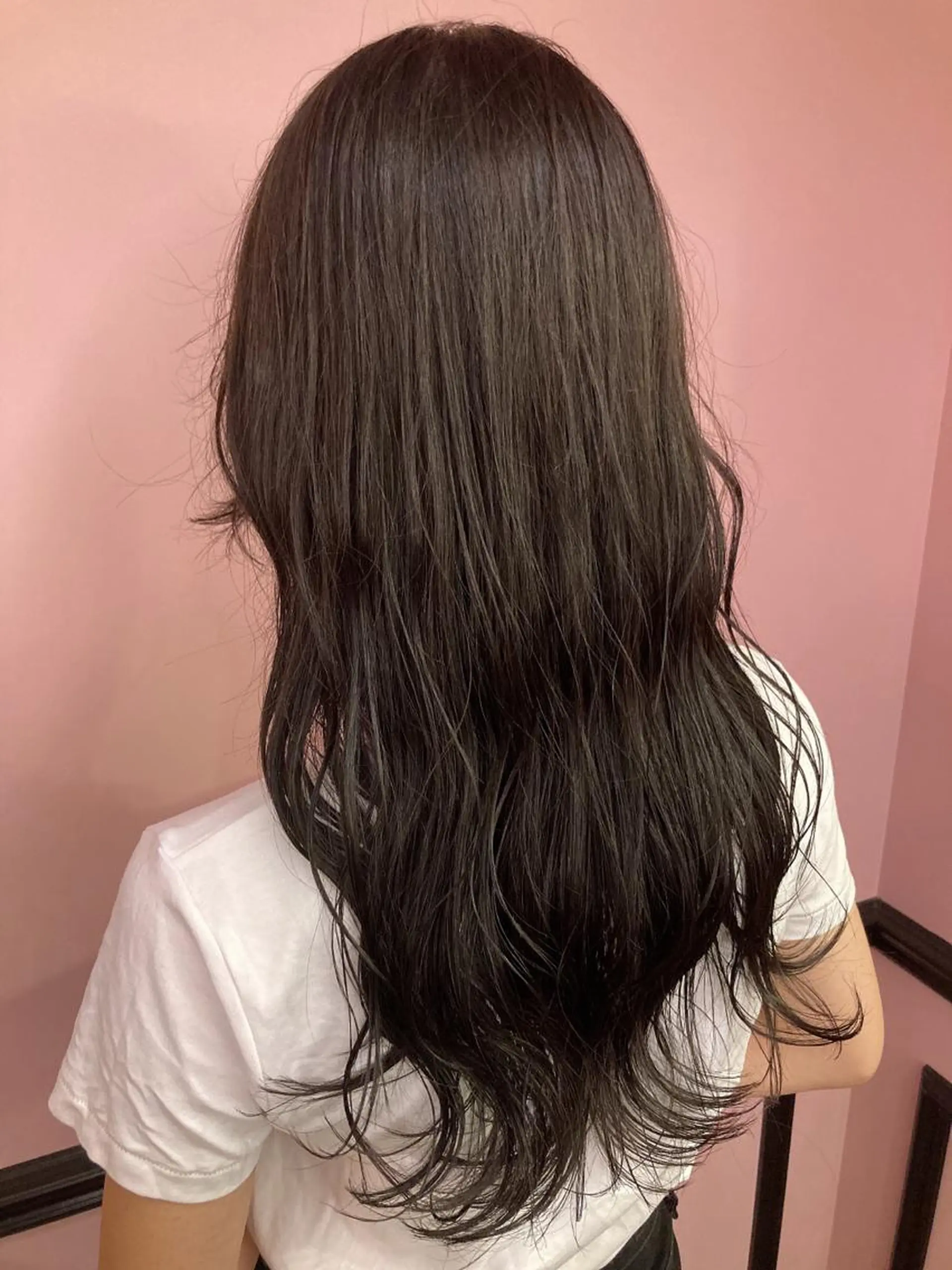 ロング カラー アッシュ ダークアッシュ カット ヘアカラー トリートメント ✨髪質改善縮毛矯正✨ 宇田川修平のエステ・リラクイメージ