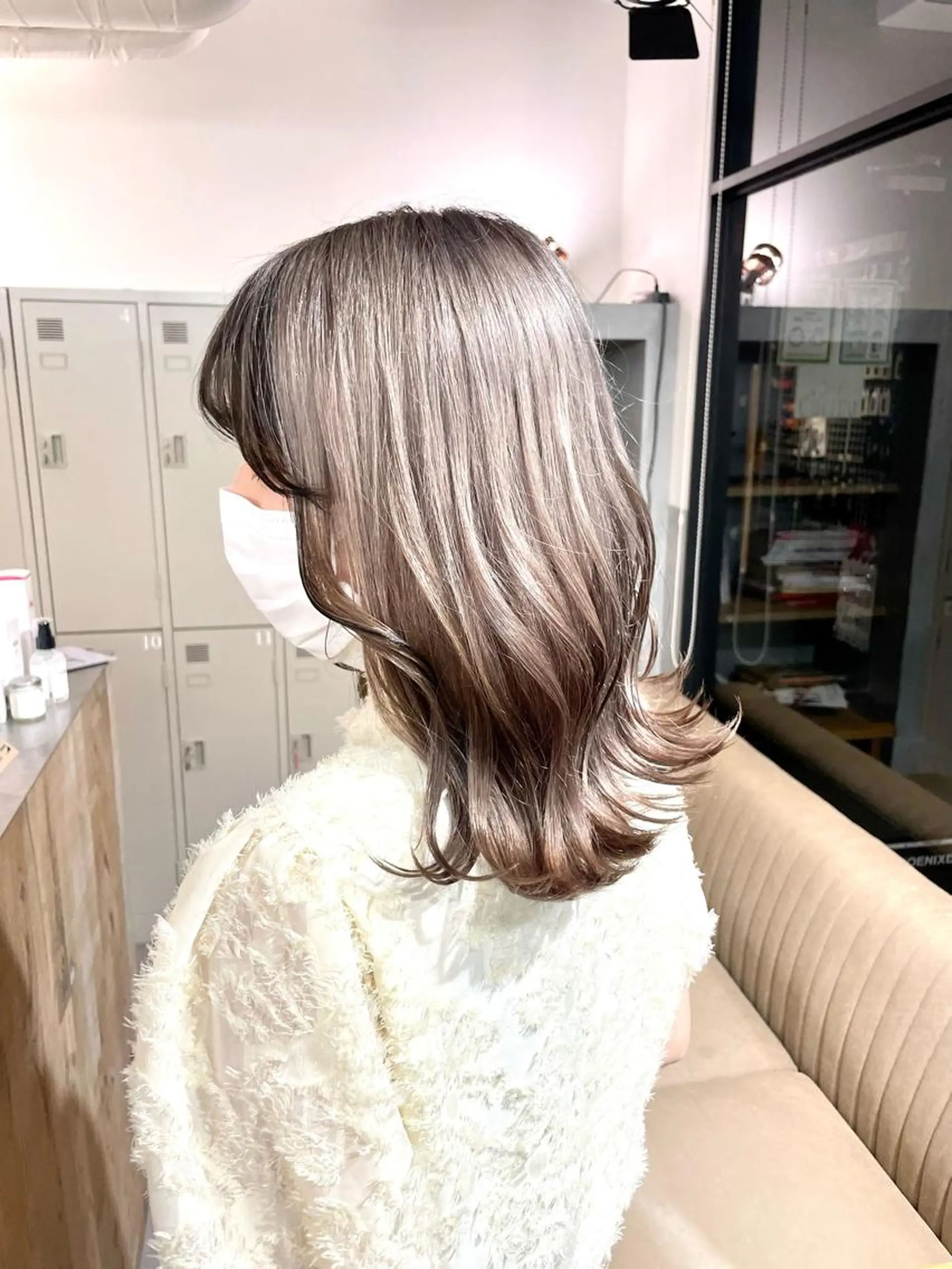 ミディアム カラー ヘアカラー 色気レイヤー& ショートはお任せ🌟のヘアスタイル
