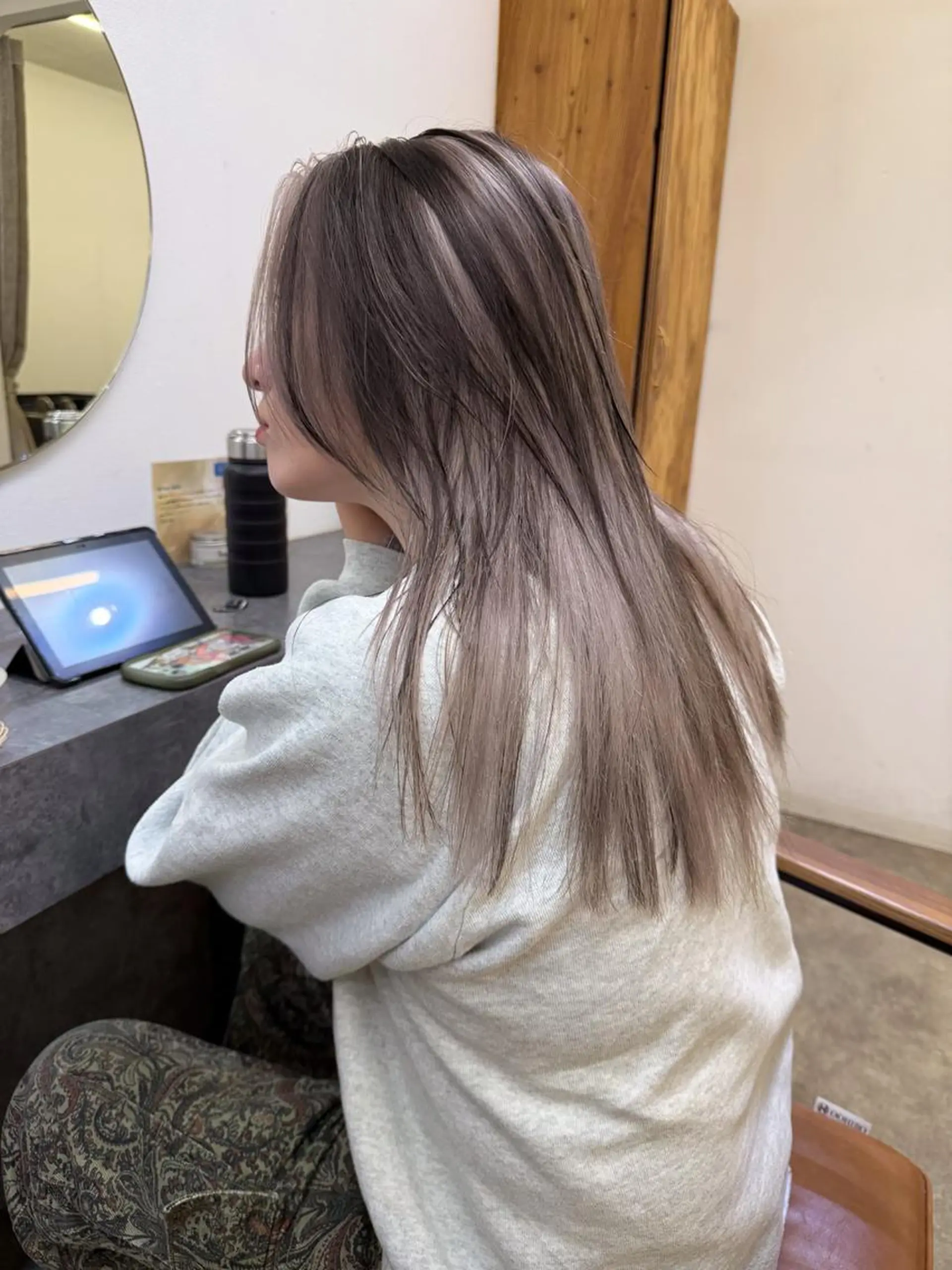 ロング カラー nelke/レイヤー 立川/ブリーチのヘアスタイル