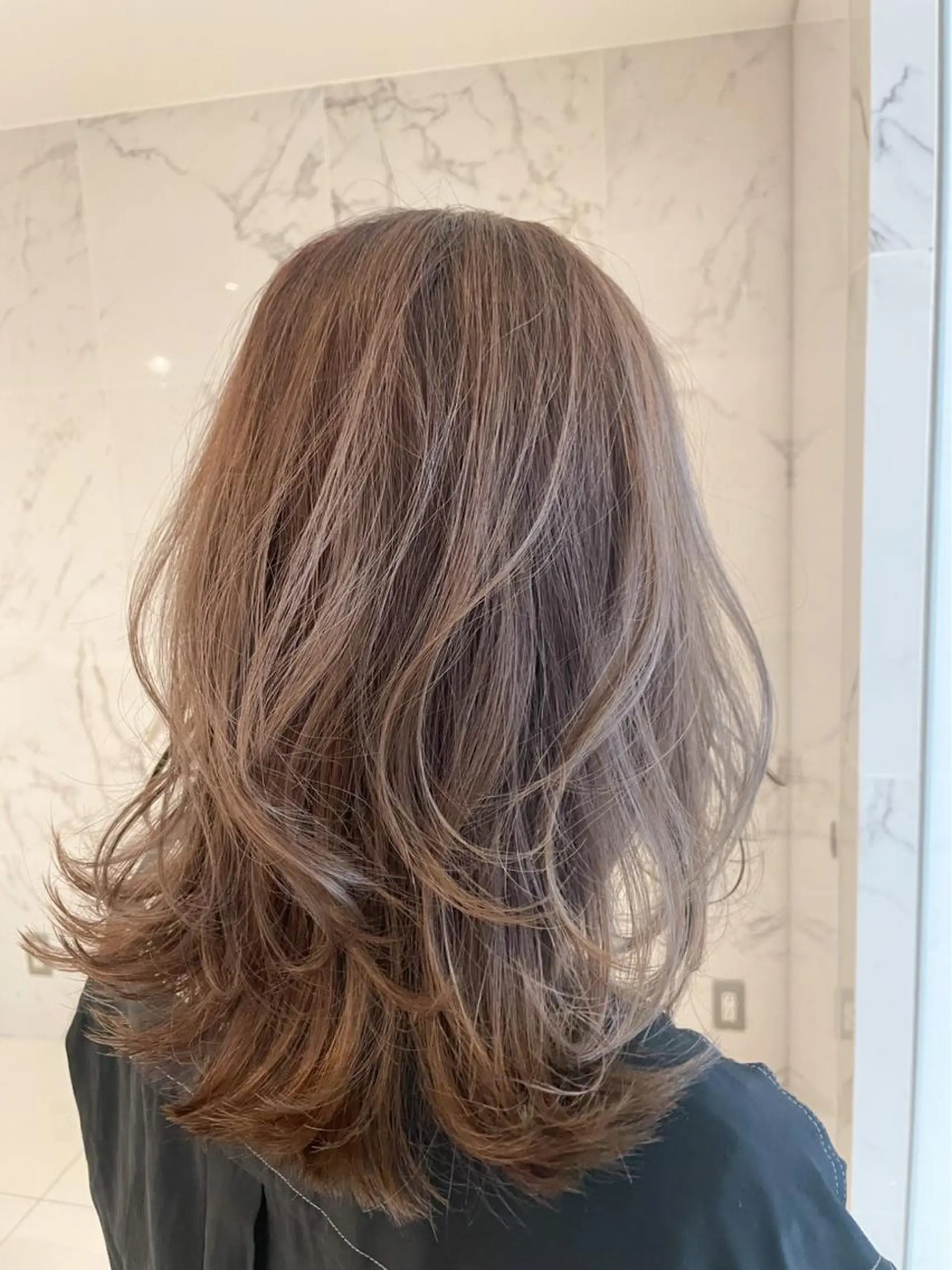 セミロング 🫧ツヤ髪個室美容室 安食茉莉🫧のヘアスタイル