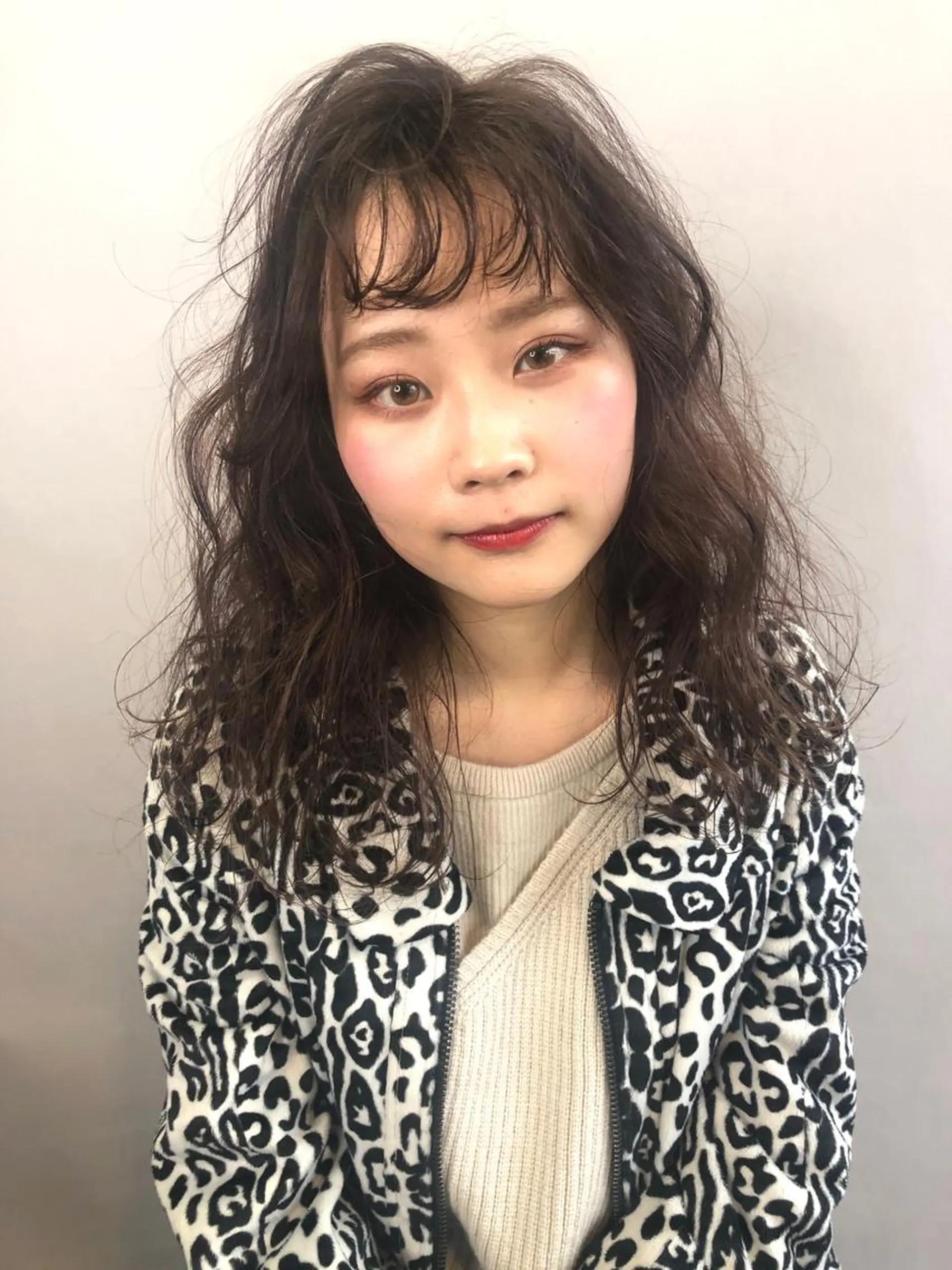 セミロング Kaede .のヘアスタイル