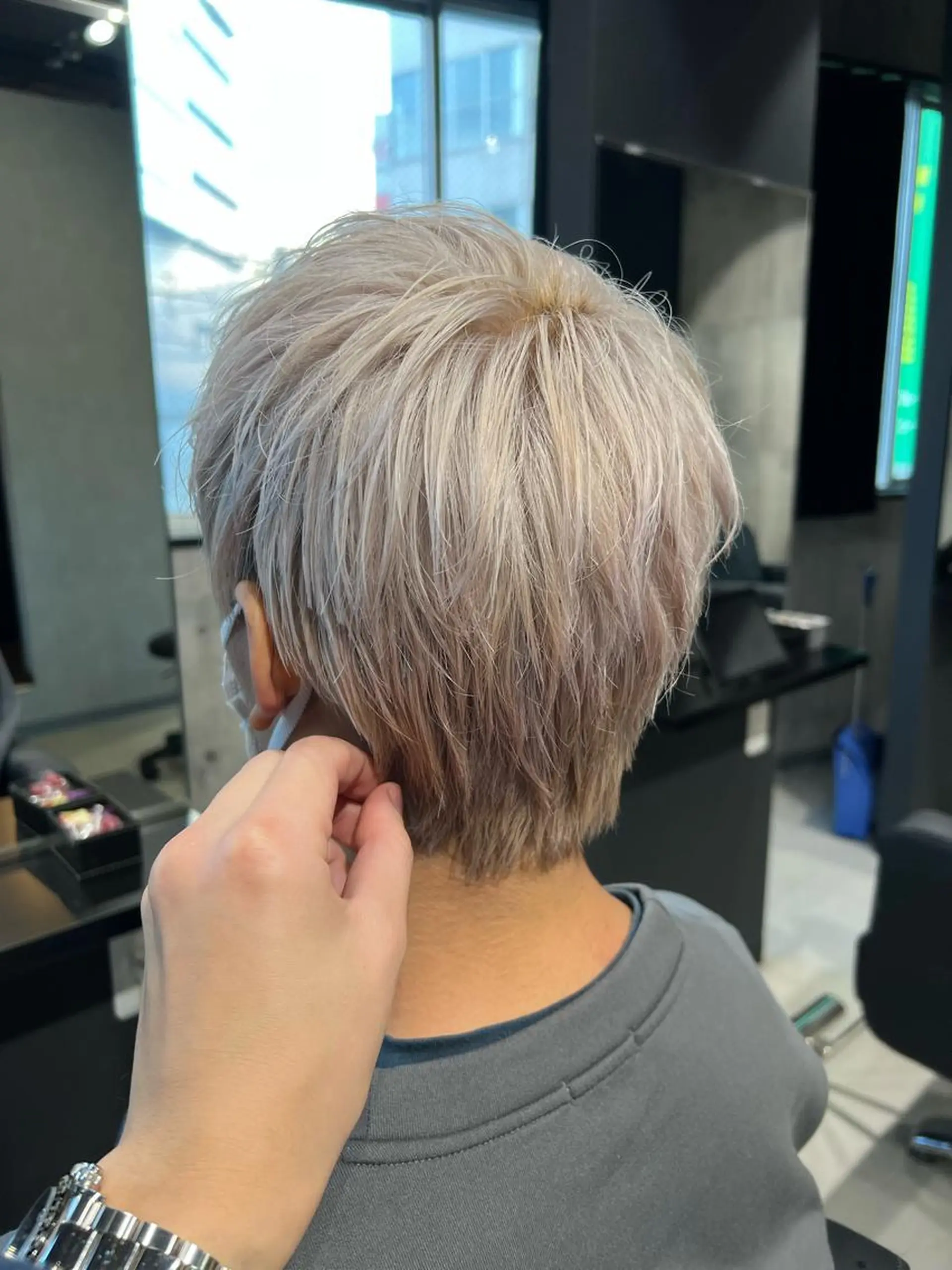 ショート カラー パーマ ヘアアレンジ メンズ ブロンド ホワイトブロンド 髪質改善_WHITE RYUSUKEのヘアスタイル