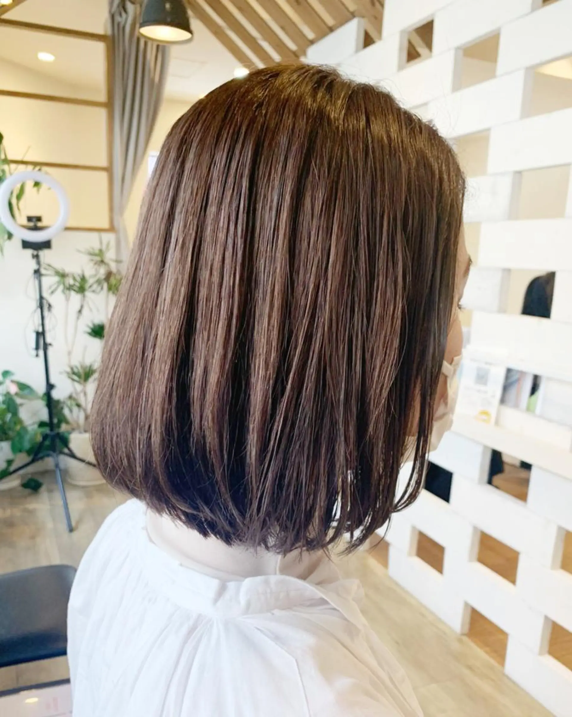 ミディアム カット chill out 塚口本町店のヘアスタイル