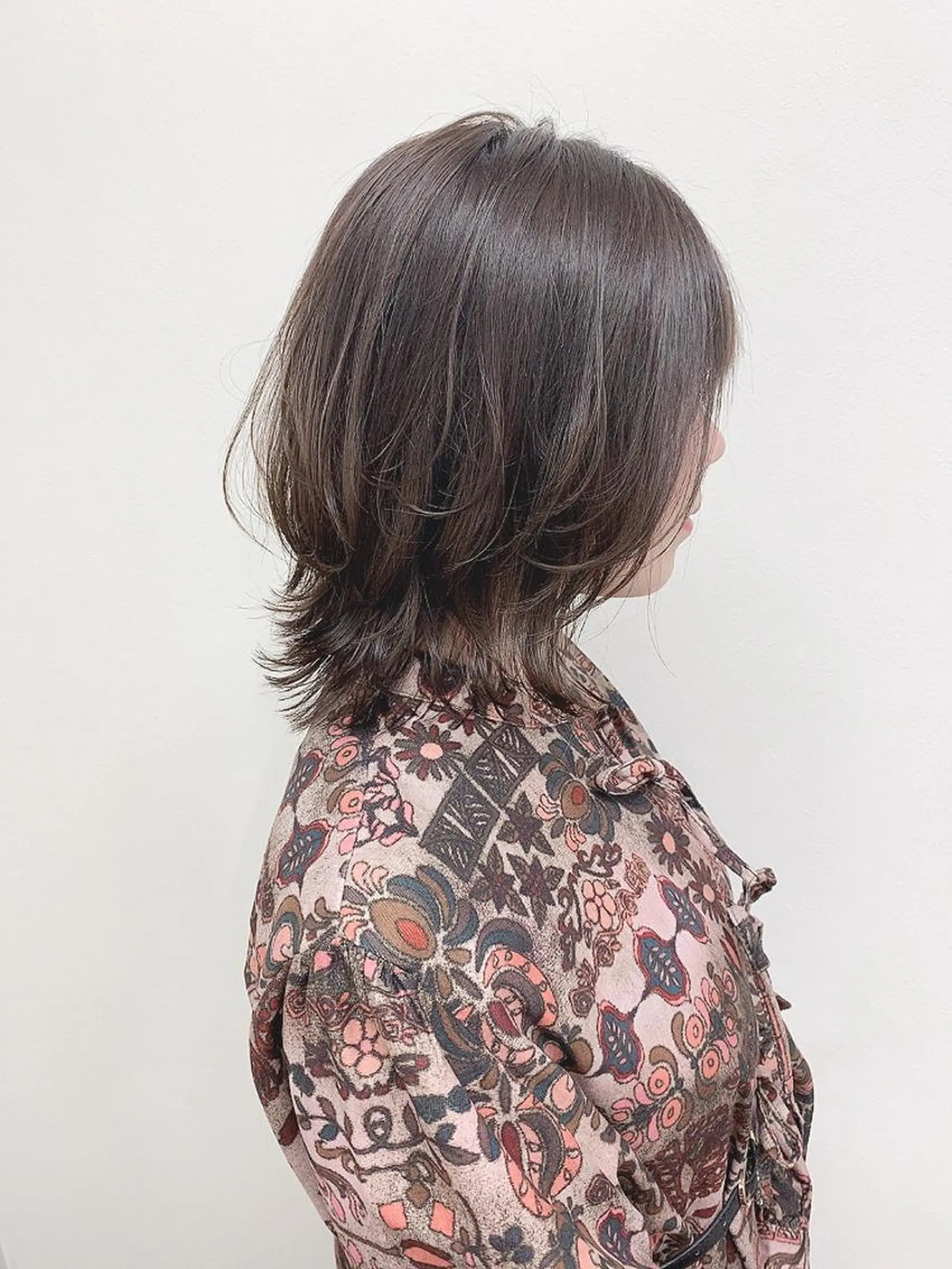 ミディアム カラー カット ヘアカラー 肌に馴染む暗髪 梅田・増田のヘアスタイル