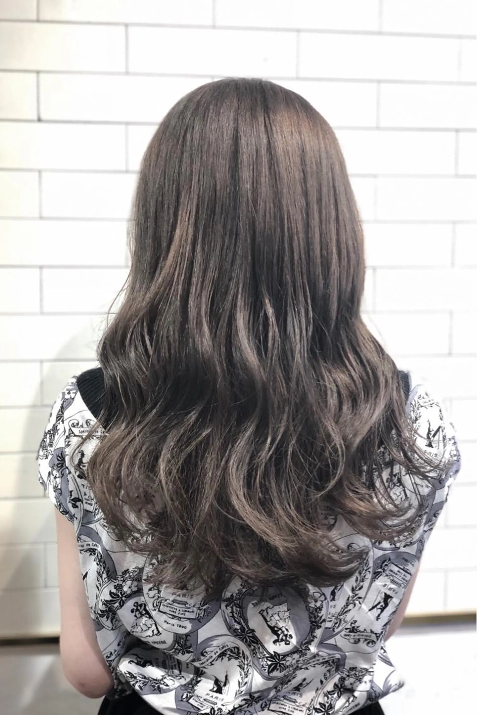 セミロング カラー 髪質改善⌇﻿透明感 カラー⌇﻿川上葵のヘアスタイル