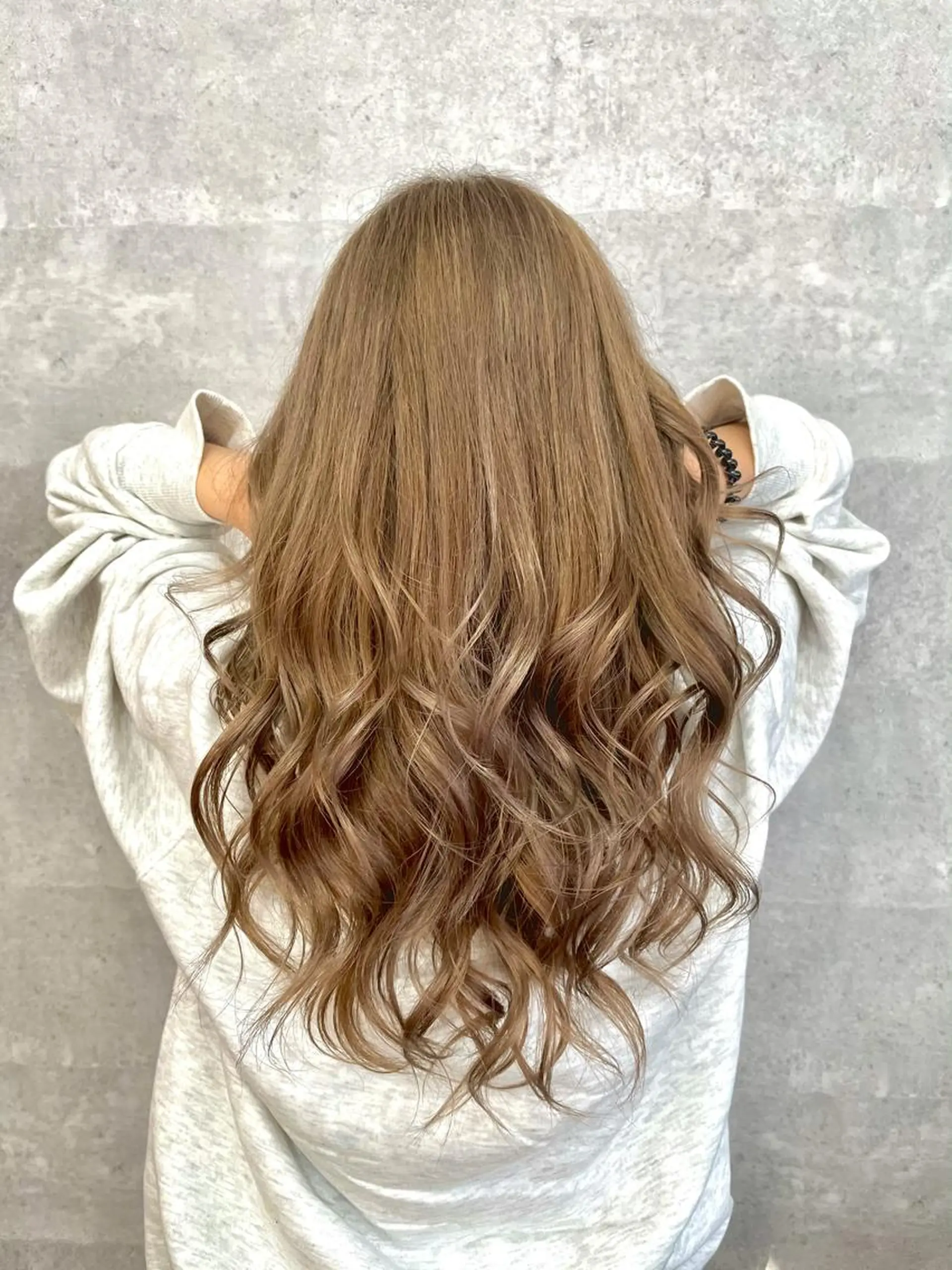 セミロング ハイライト 【髪質改善の専門店】 🫧鷹司郎のヘアスタイル