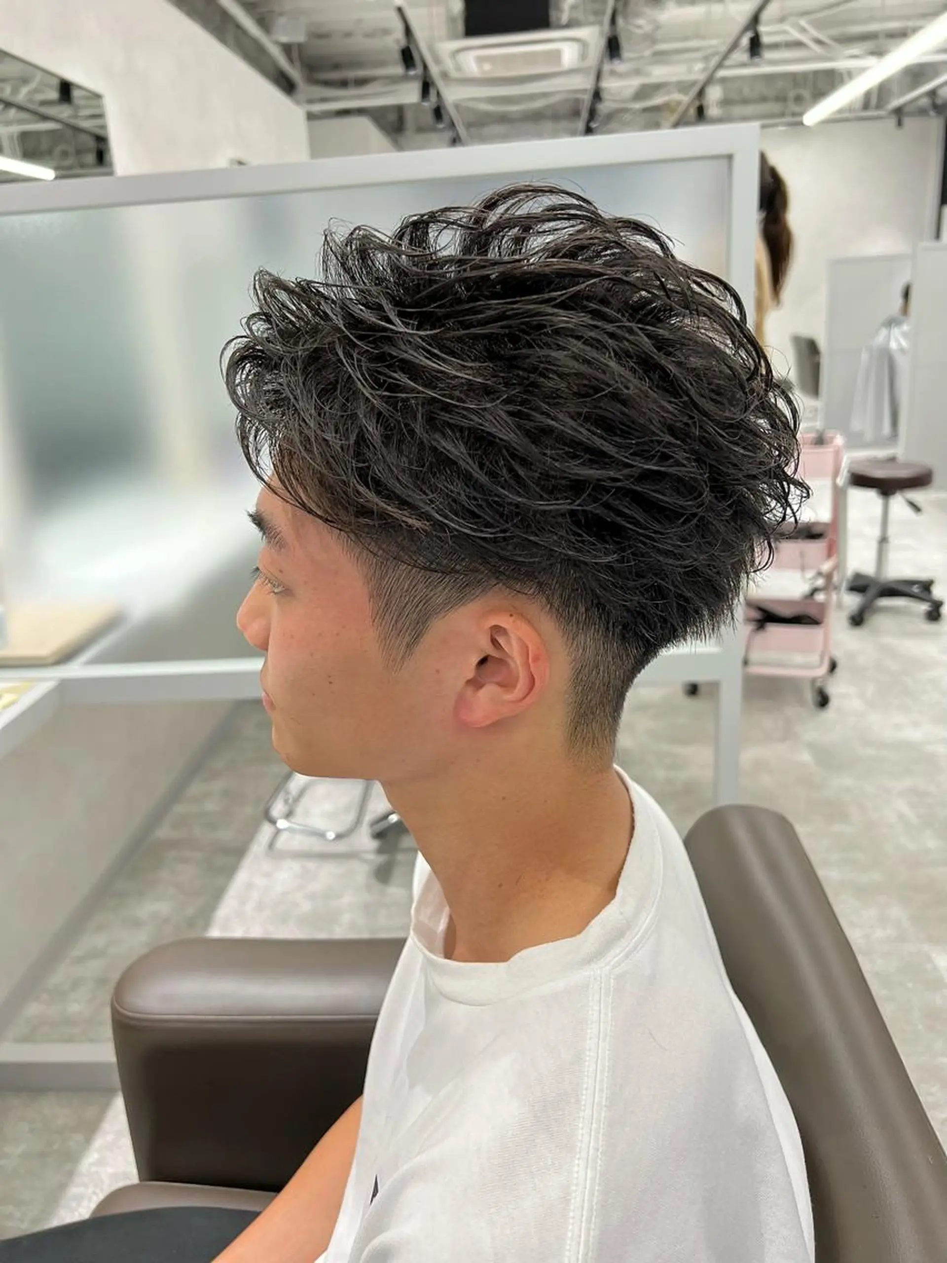 ショート カラー パーマ メンズ 関西センターパート メンズモデル募集のヘアスタイル
