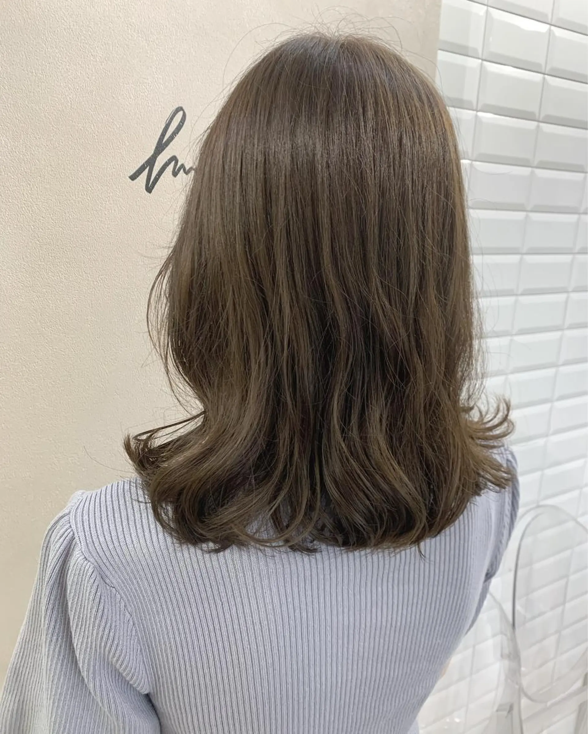 セミロング カラー グレージュ hub hair レイヤー/透明感のヘアスタイル