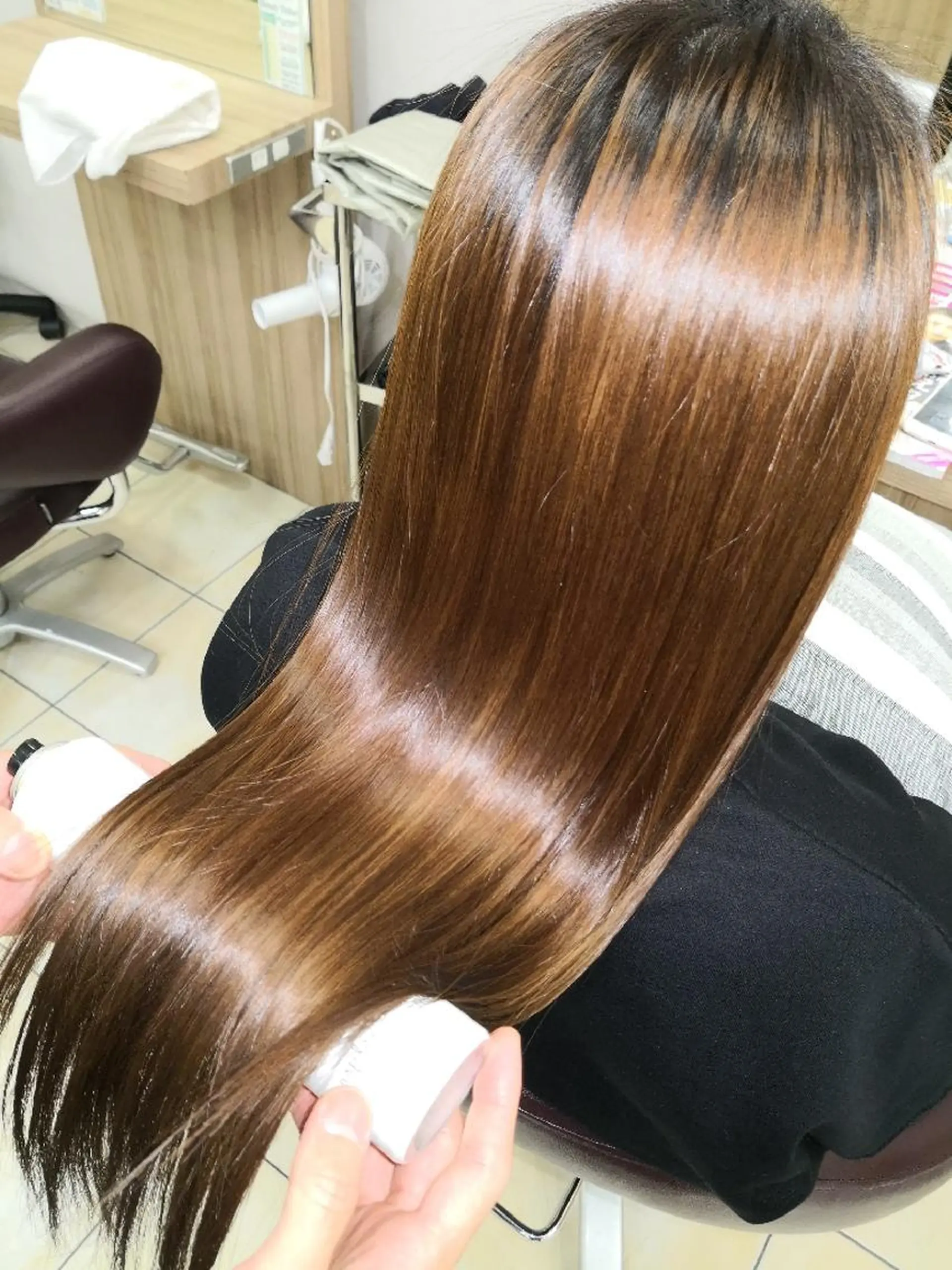 ロング 髪質改善 トリートメント 🩶ハイライトカラー 🩶ASH西葛西鈴木のヘアスタイル