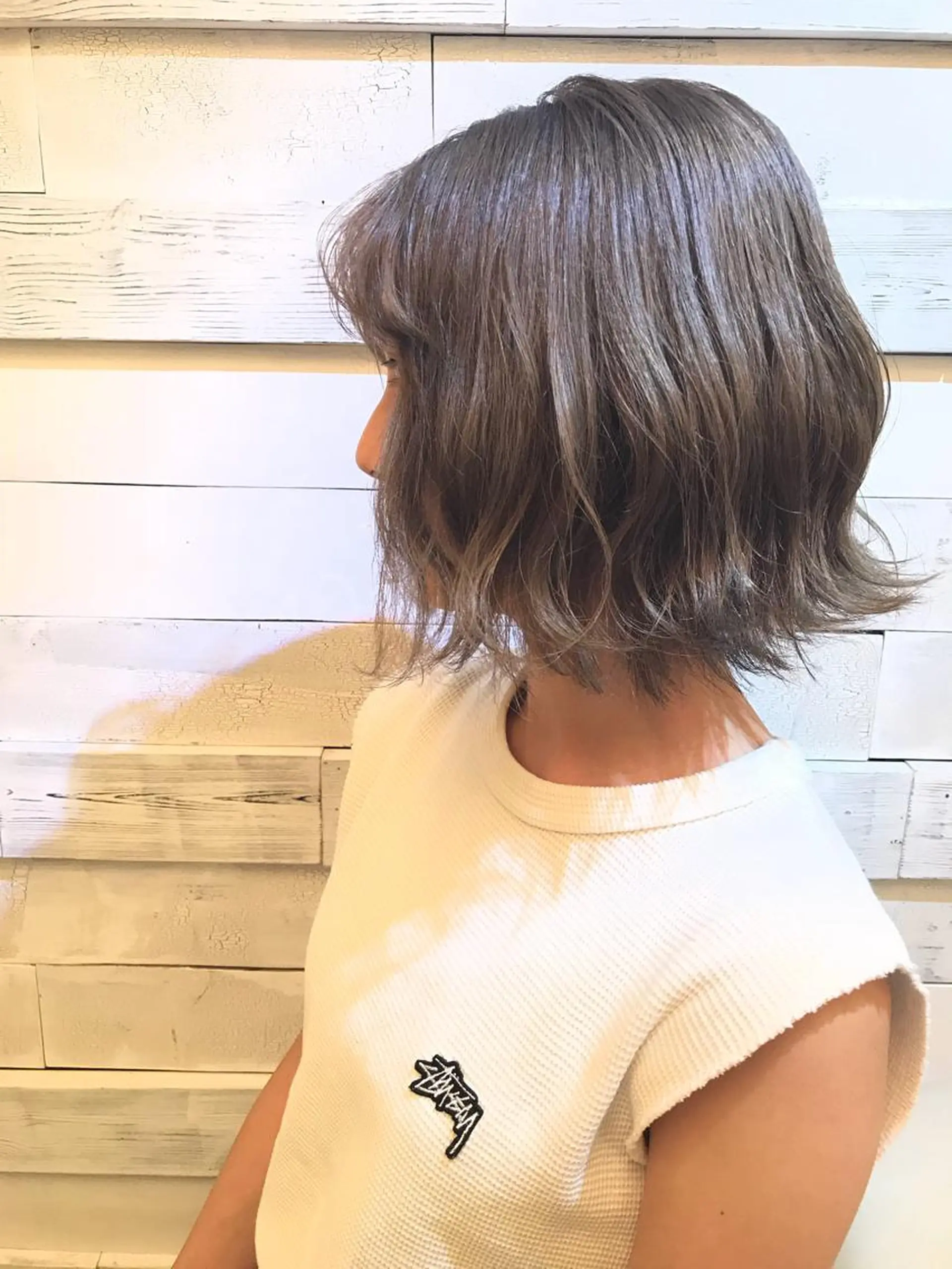 ショート カラー ベージュカラー 斉藤 未佳のヘアスタイル