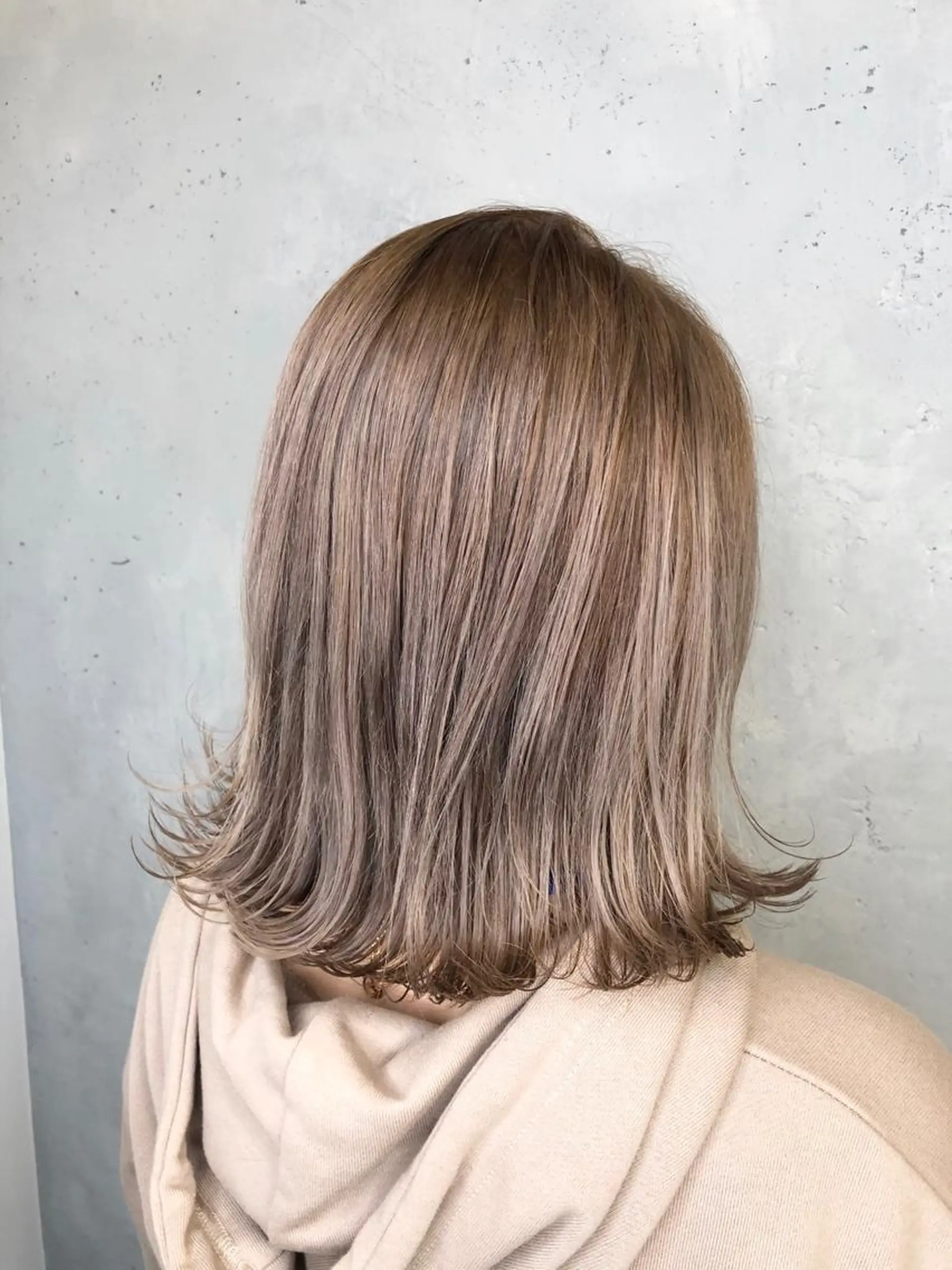 ミディアム カラー ヘアアレンジ ｲﾝﾅｰｶﾗｰ屋さん 🫧伊藤拓実のヘアスタイル