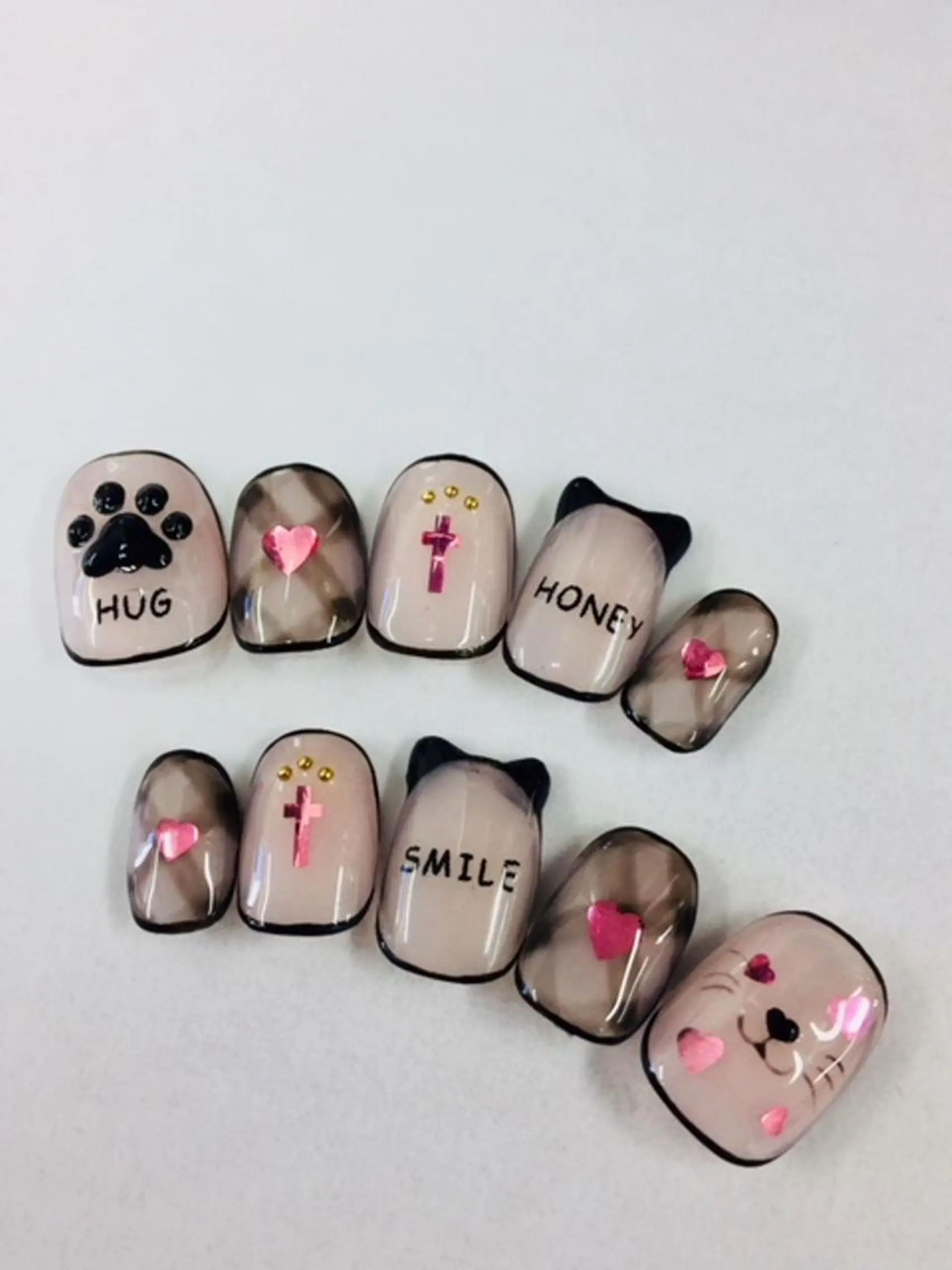 ネイル ネイルチップ エルネイル アシスタントのネイルデザイン