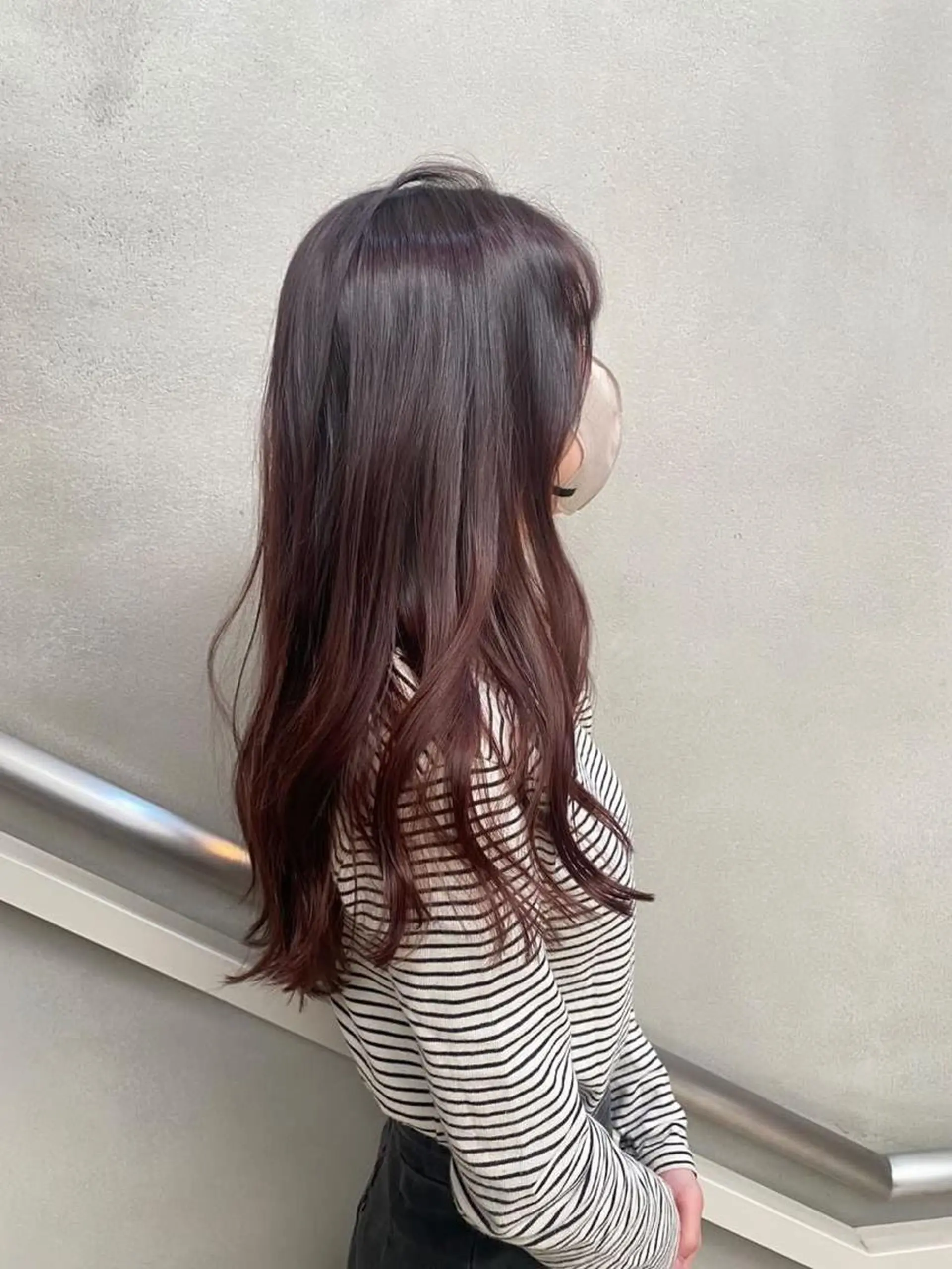 ロング カラー 佐藤 永夏のヘアスタイル