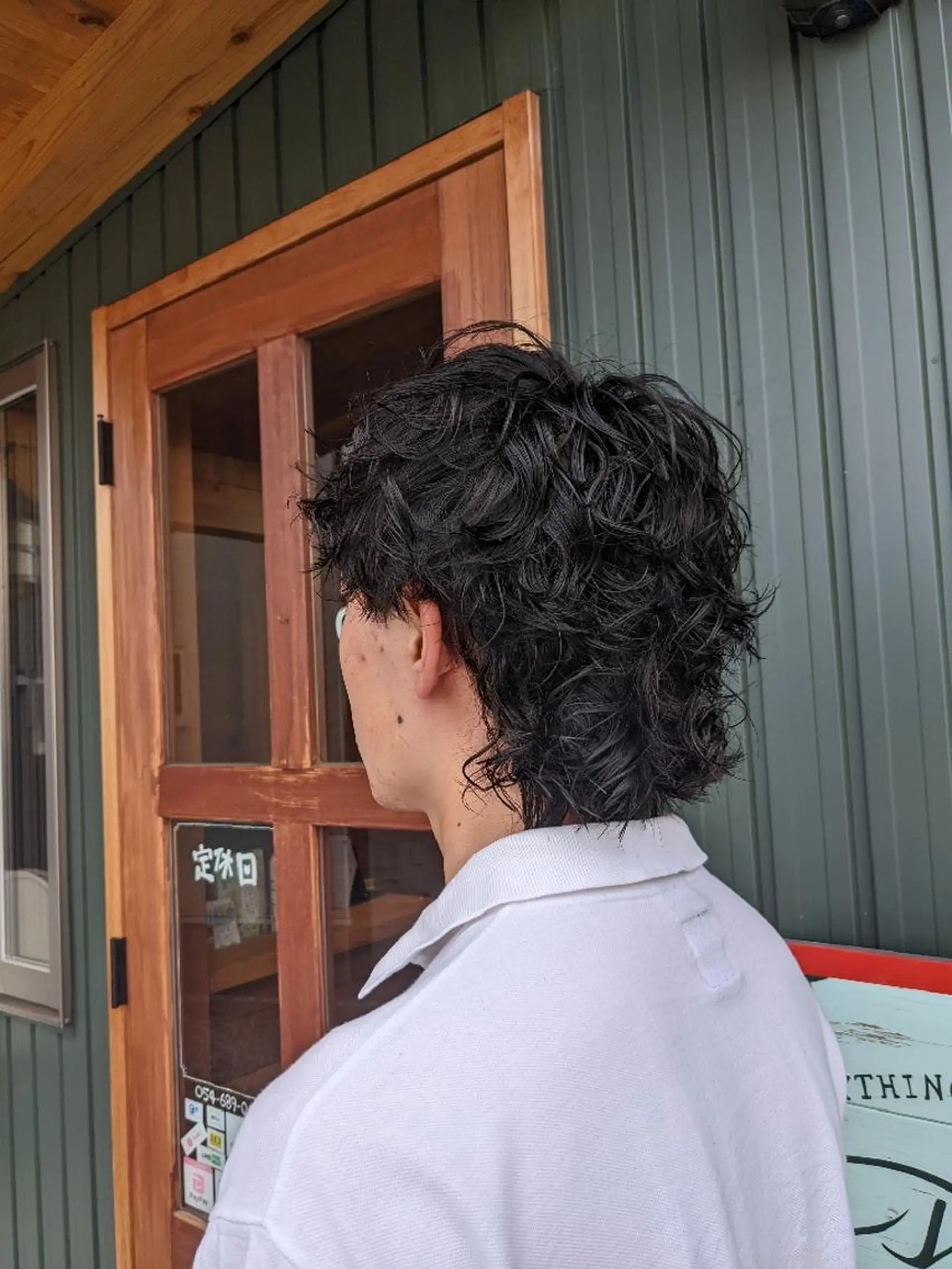 メンズ パーマ メンズパーマ プードルパーマ プードルパーマ ONEDOOR所属・鈴木 梨紗の眉毛・アイブロウイメージ