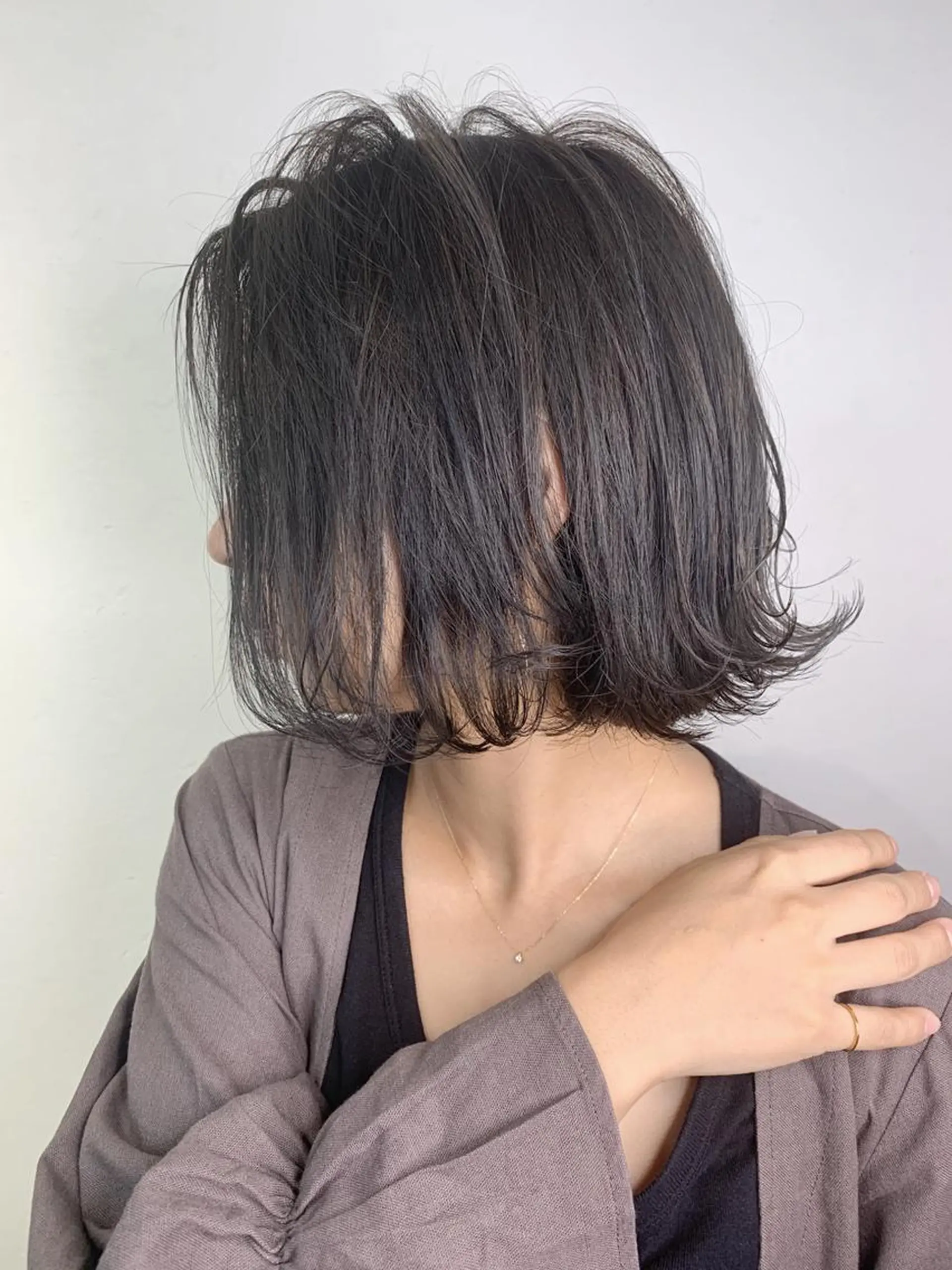 ミディアム アンダーバーホワイト 堺東店のヘアスタイル