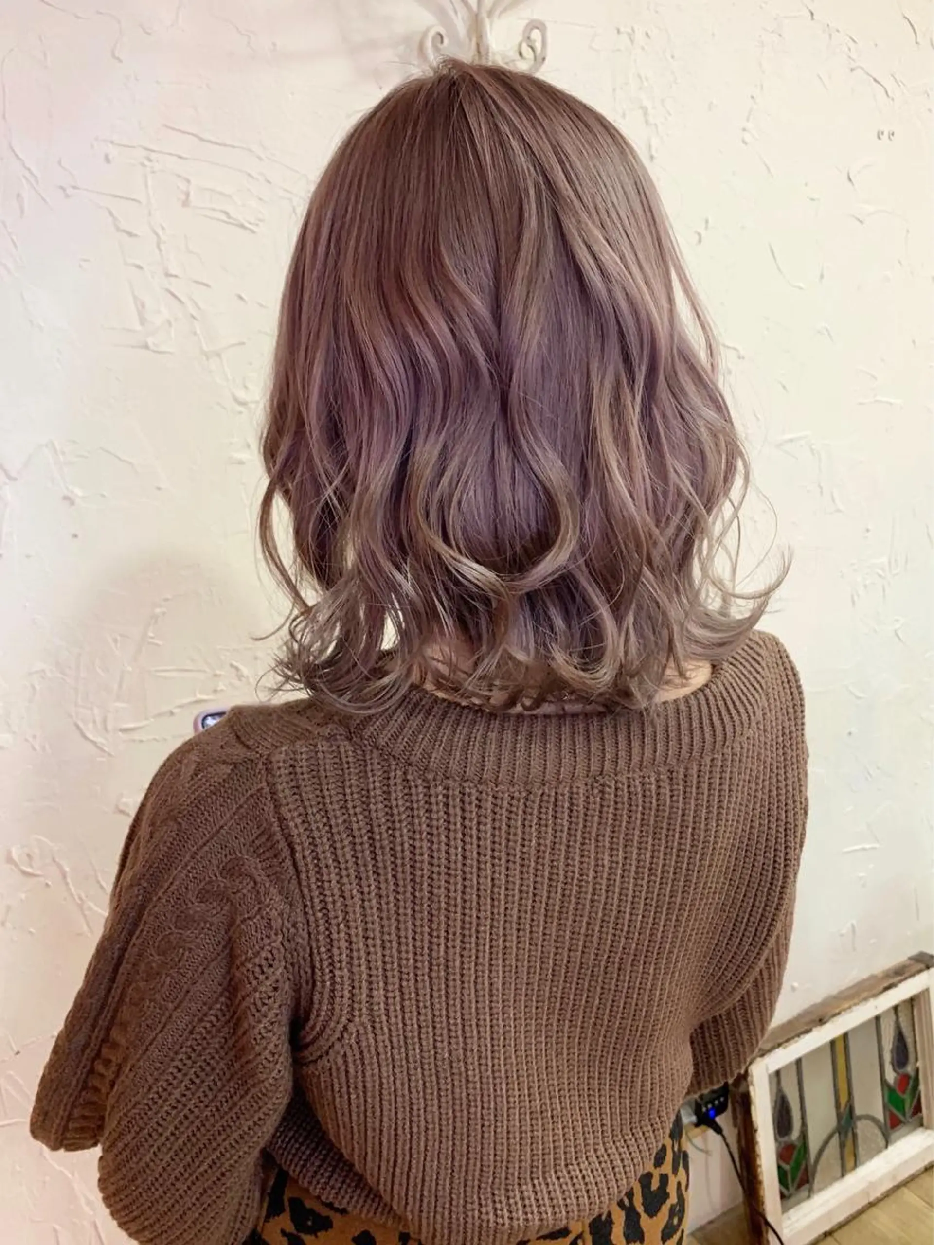 ミディアム カラー ベージュカラー フォギーベージュ 盛れる顔周りカット ♥️韓国ヘア"ちぇるのヘアスタイル