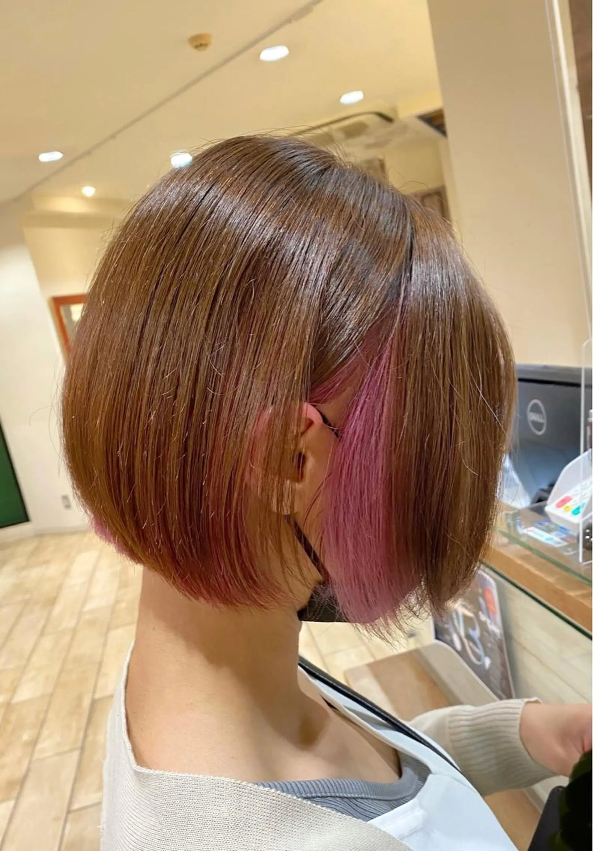 ショート ボブ ヘアカラー layer cut 前田ヒロコのヘアスタイル