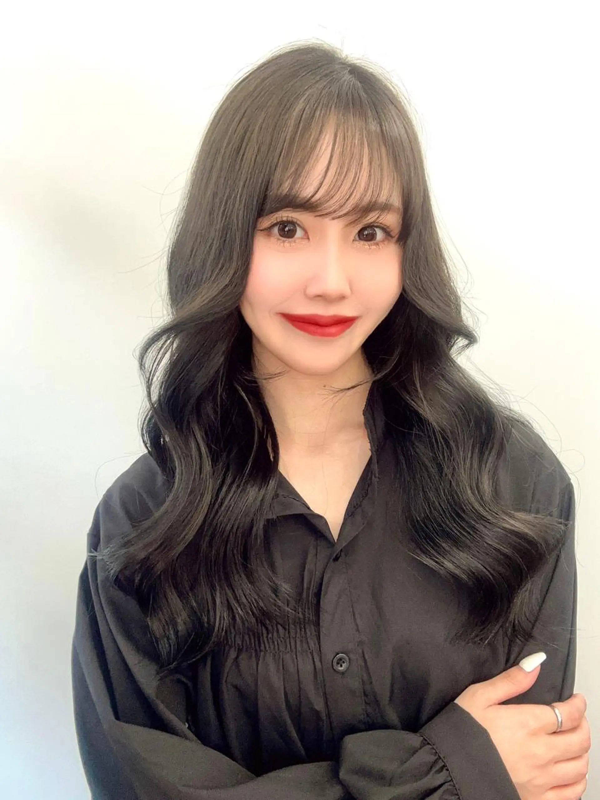 セミロング カラー カット ヘアカラー トリートメント 韓国風×透明感カラー 髪質改善オタベシンヤのヘアスタイル