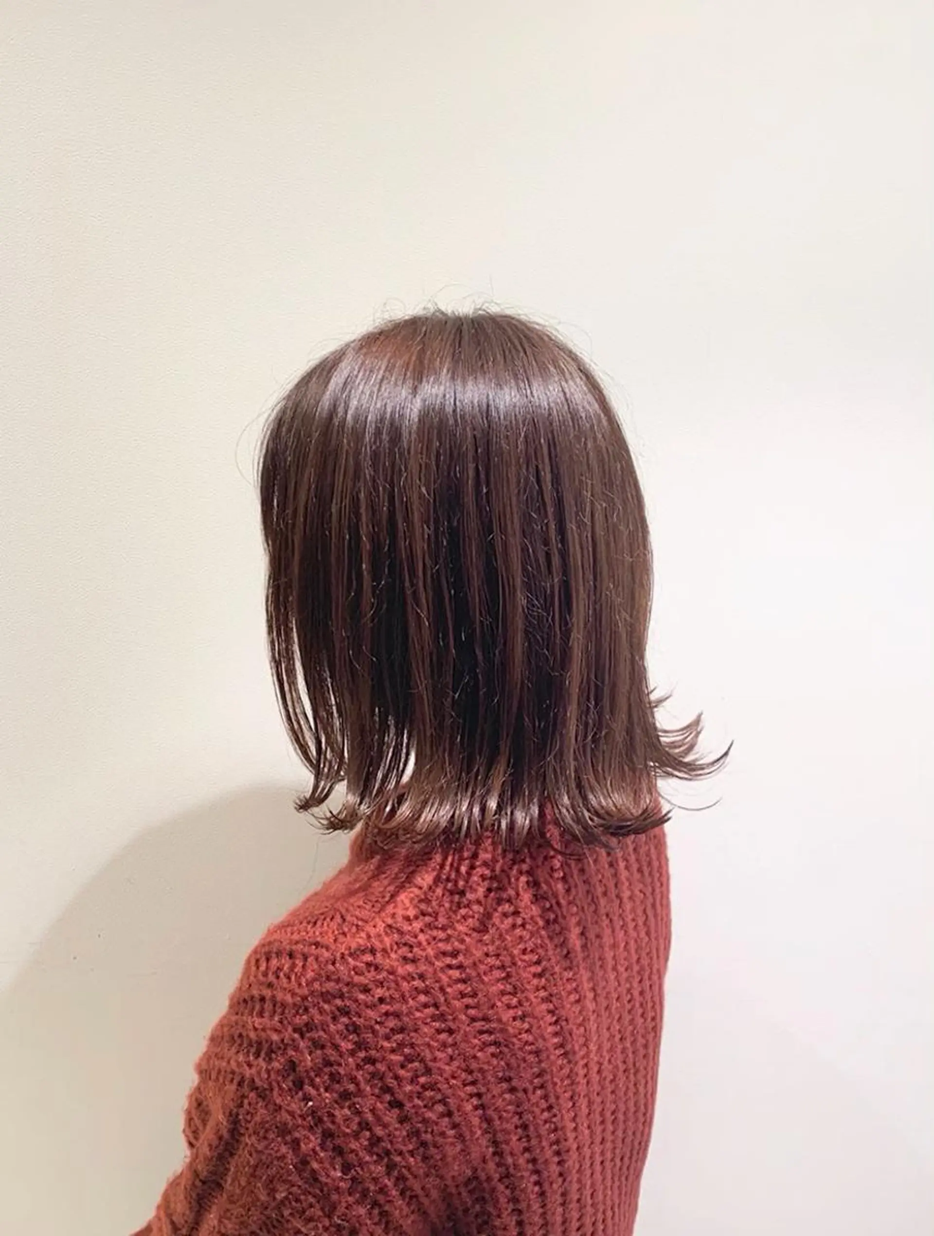 ミディアム 外ハネヘア カット ショート、ボブ/ 川鍋薫のヘアスタイル