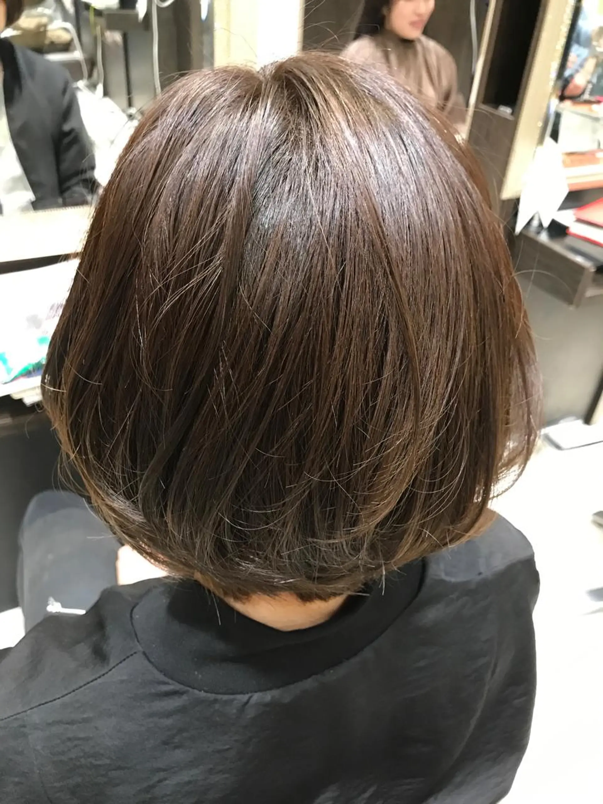 ショート カラー ブリーチ yui .のヘアスタイル