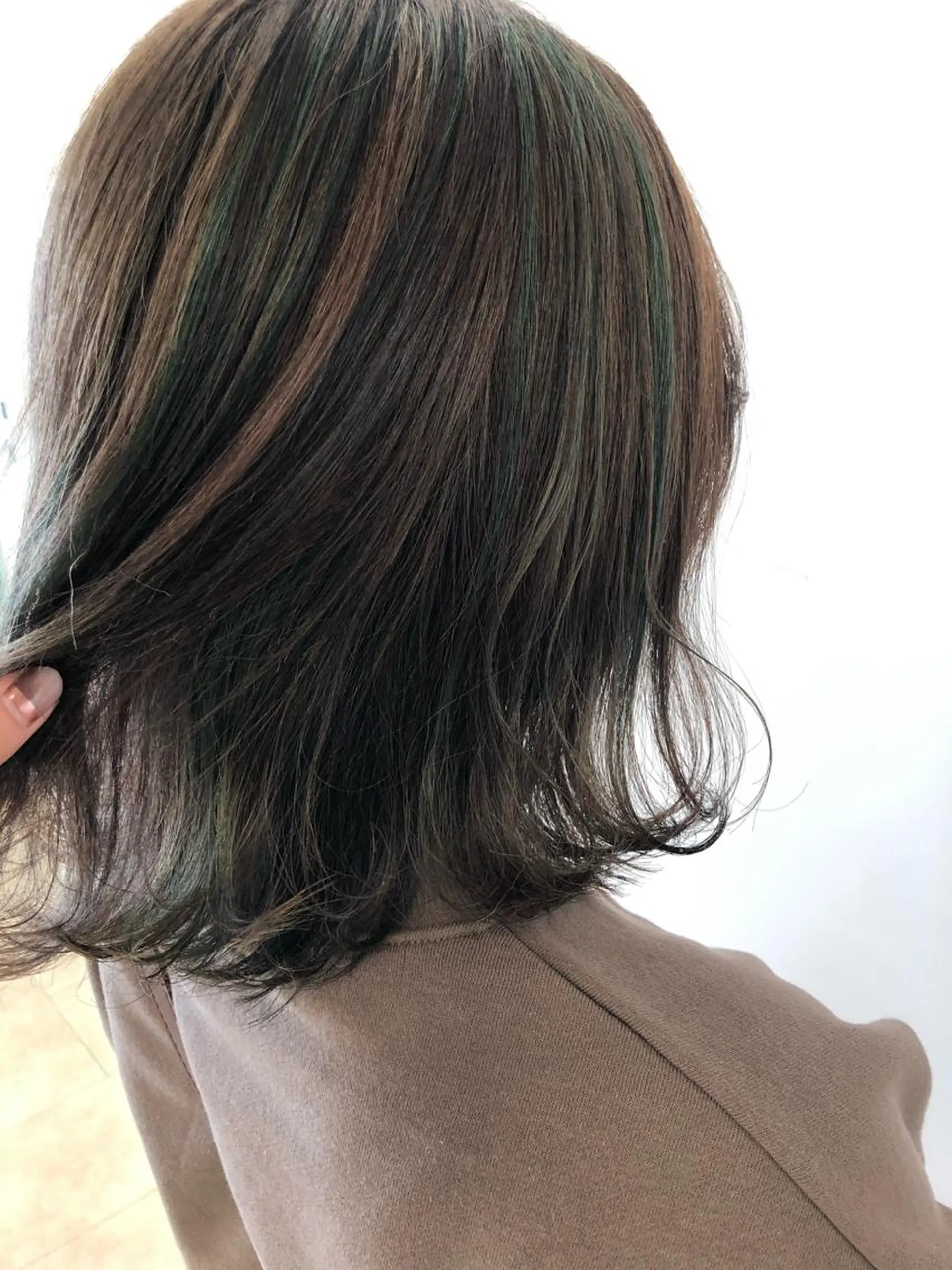 ミディアム カラー 盛れるレイヤーカット 得意🌹井上美沙のヘアスタイル