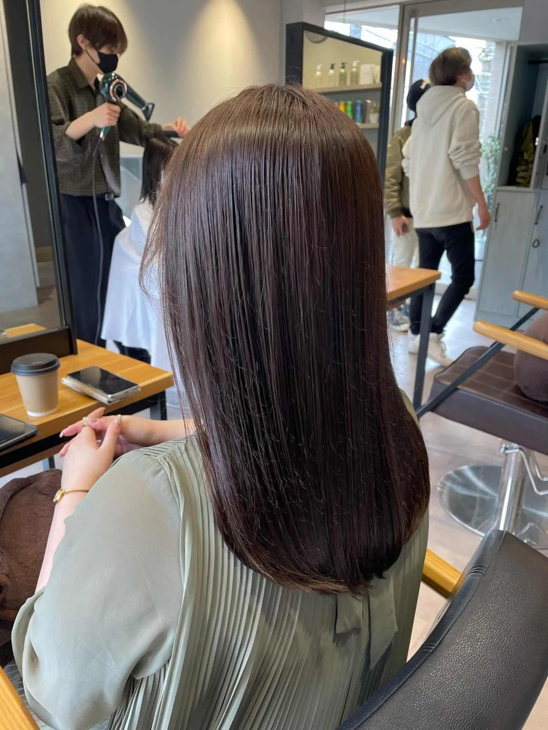 ミディアム カラー アッシュ ブリーチ ケアブリーチ ショコラグレージュ 透明感カラー 韓国風/オシャレ /縮毛矯正/滝口琴未のヘアスタイル