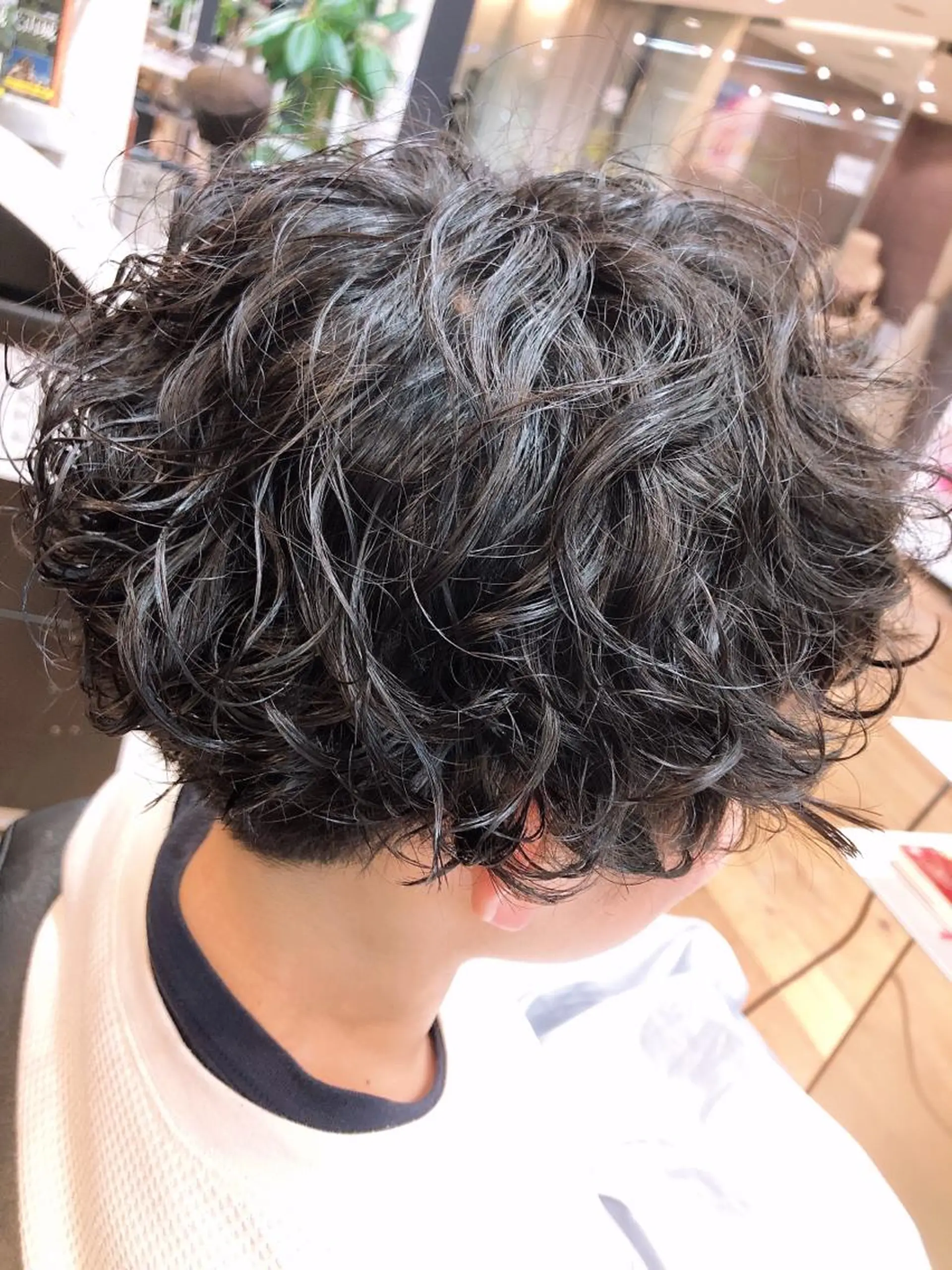 ショート パーマ ショート･ウルフ✂︎ 安住有咲子のヘアスタイル