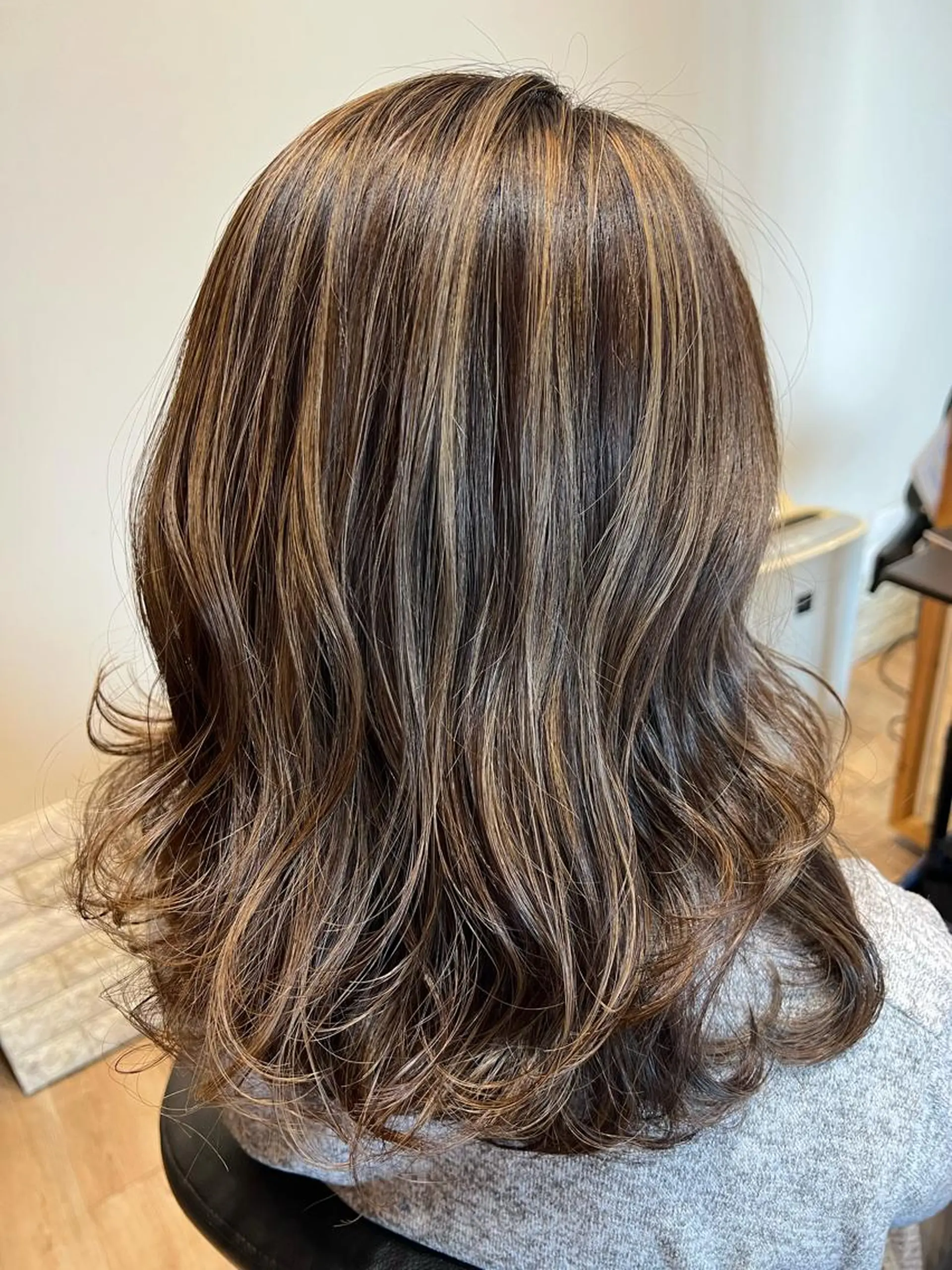 カラー ヘアカラー トリートメント 早川 真幸のヘアスタイル