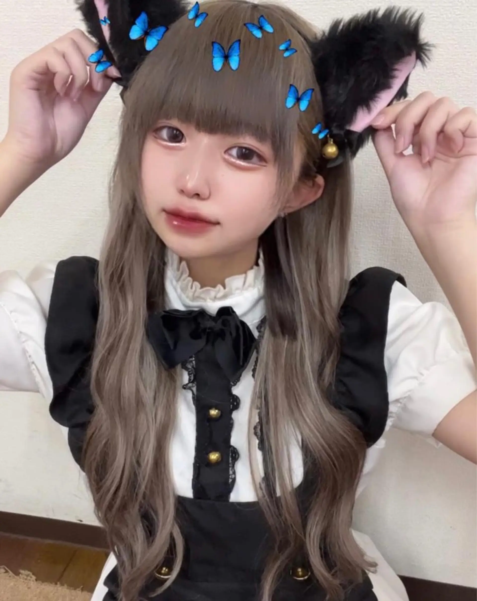 ロング ヘアカラー エクステ 韓国ヘア×ハイトーン AYA💫のヘアスタイル