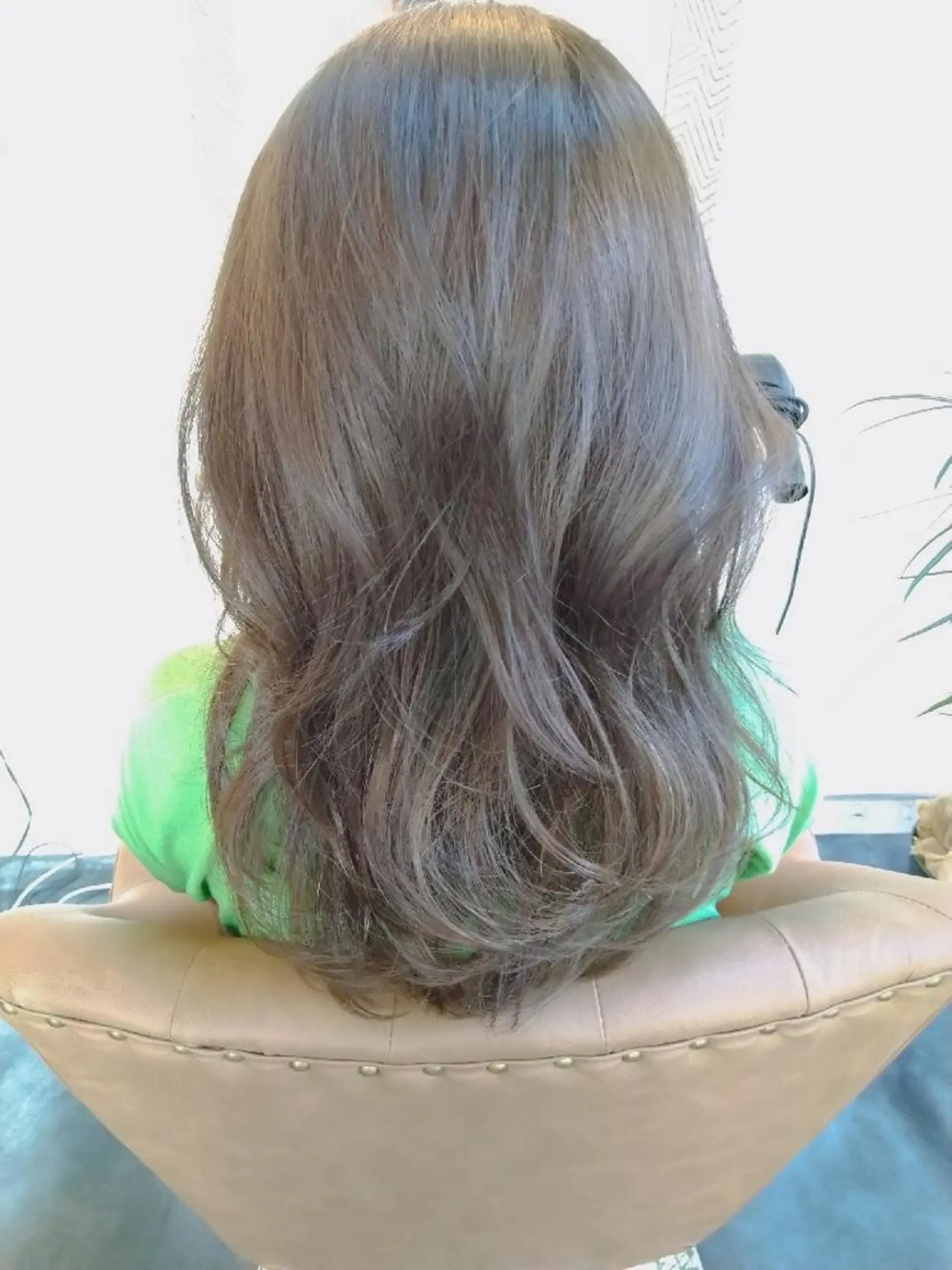 カラー ハイライトカラー charme 木澤のヘアスタイル