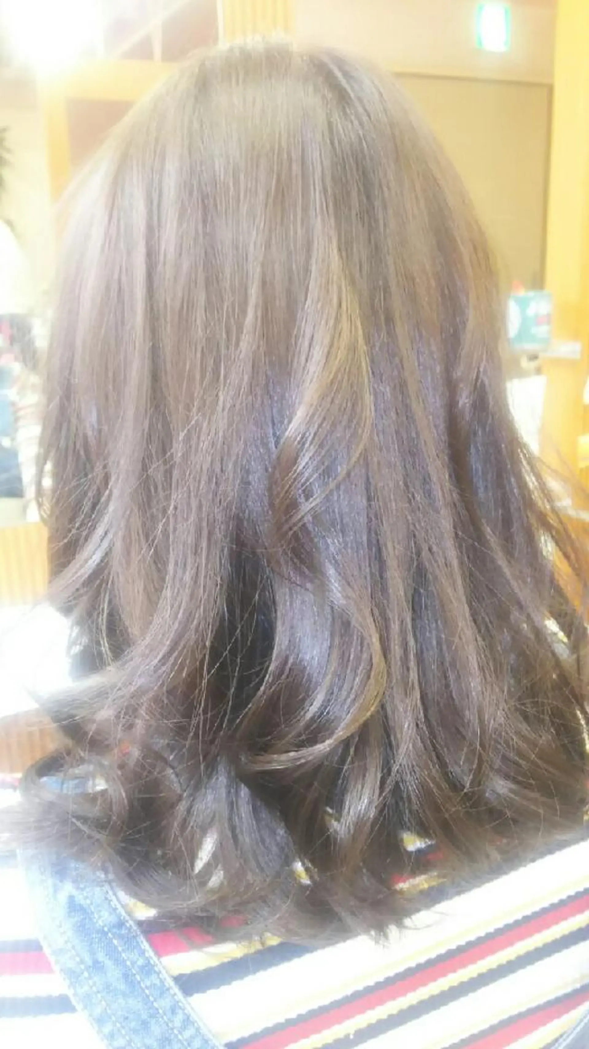 セミロング カラー 透明感カラー グレージュ 脇田 雄大のヘアスタイル