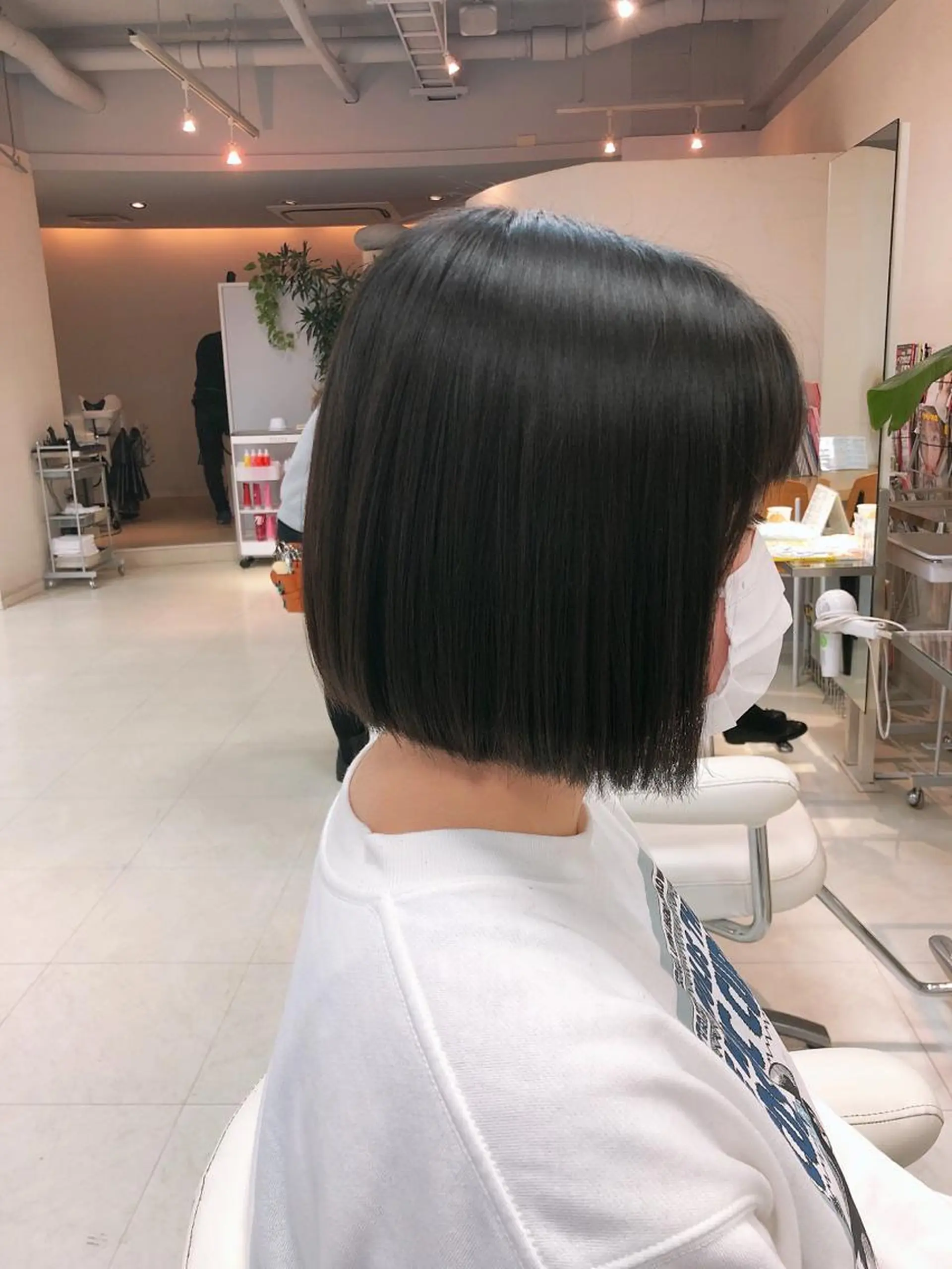 ショート 前下がりボブ ボブ 阿部 美咲のヘアスタイル