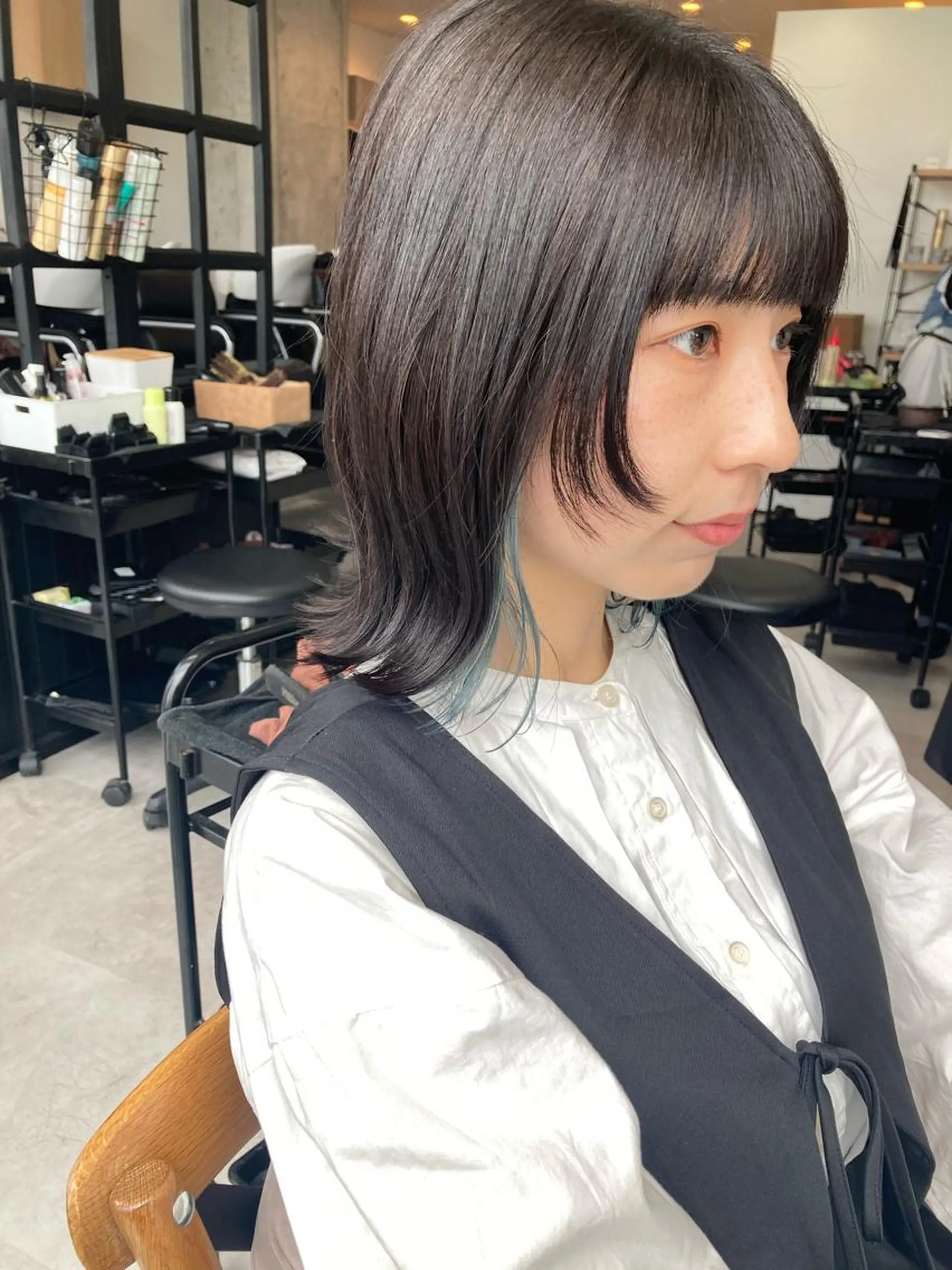 ミディアム カット 縮毛矯正 ✨色持ちの良い艶 カラー✨蟹江真世のヘアスタイル