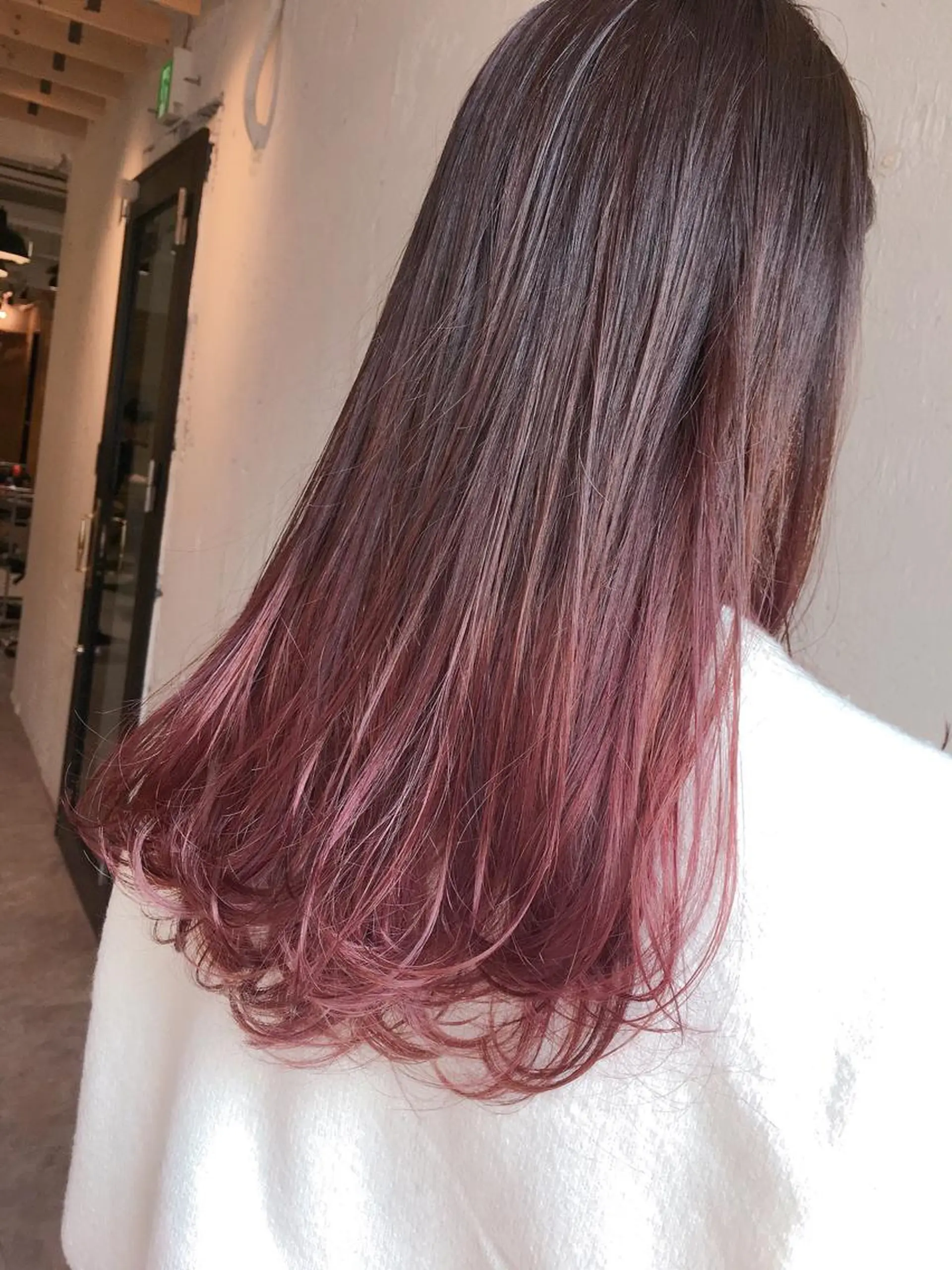 セミロング カラー ブリーチ グラデーションカラー Fuuu《フゥ》所属・シノザキ/薬院/ボブ /ショート/髪質改善のヘアスタイル