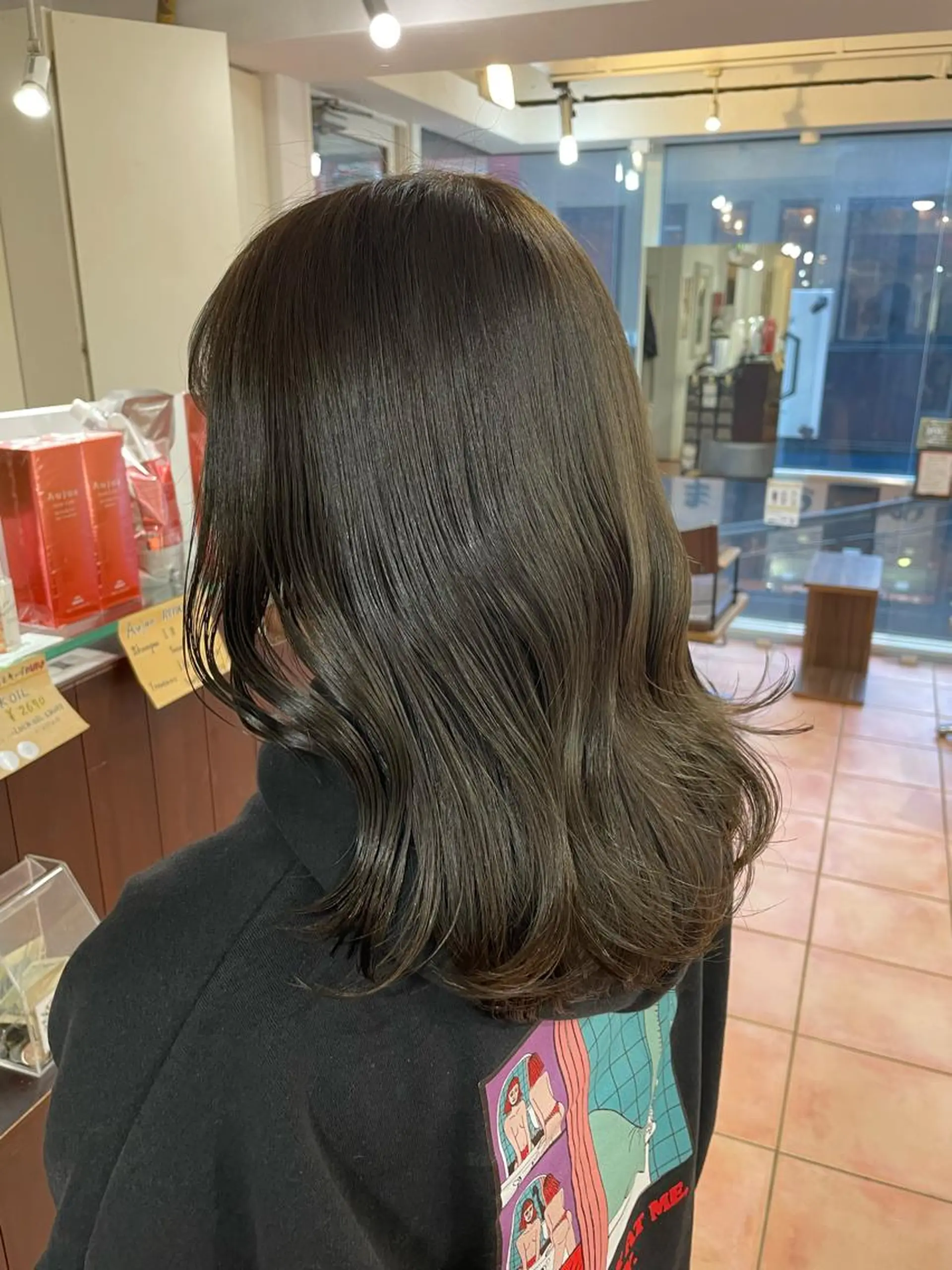 セミロング カラー ベージュカラー オリーブベージュ 🦋透明感 艶カラー Rie🦋のヘアスタイル