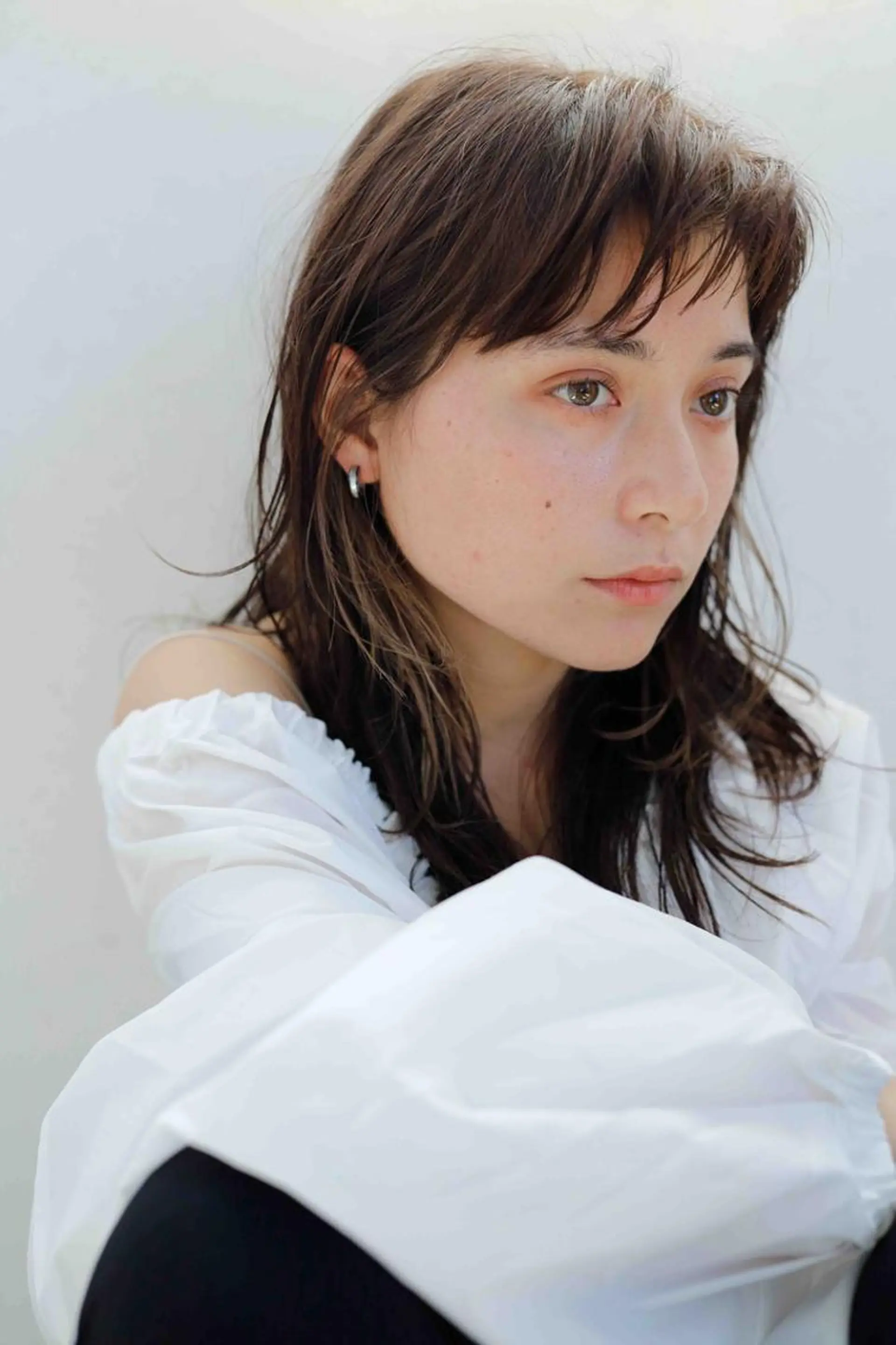 セミロング カラー パーマ セミロングパーマ アディクシーカラー ベージュカラー ケアカラー 透明感カラー ヘアカラー トリートメント ヘアケア特化型サロン newi 京橋のヘアスタイル