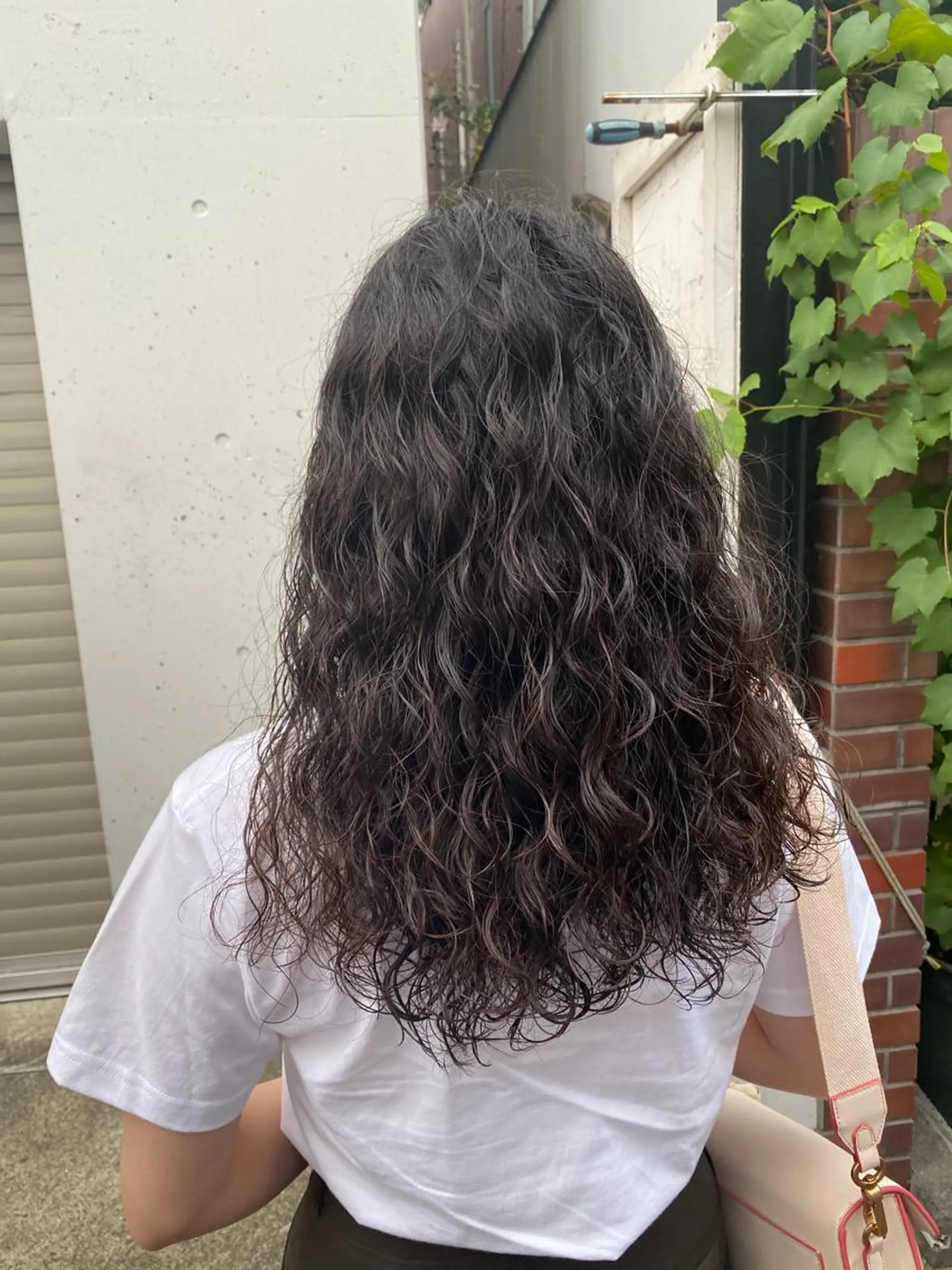 ミディアム パーマ ヘアアレンジ ミディアムパーマ プードルパーマ お任せヘア☘️☘️ 及川渚のヘアスタイル