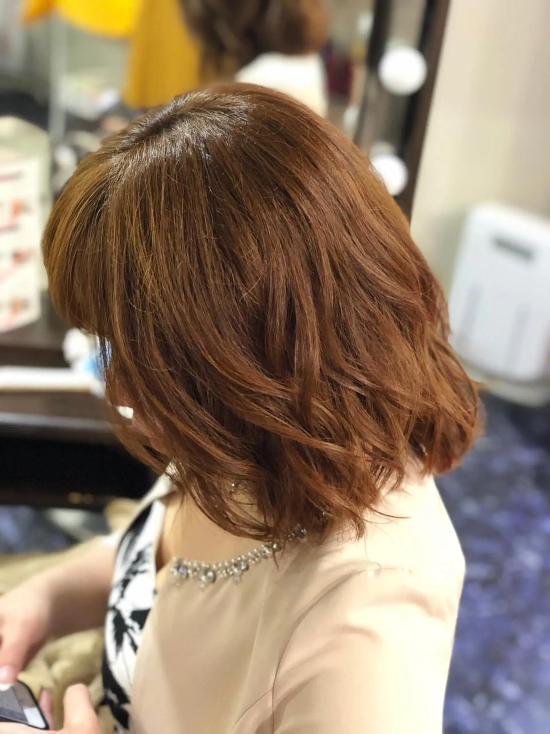 ショート 切りっぱなしボブ ボブ vi viのヘアスタイル